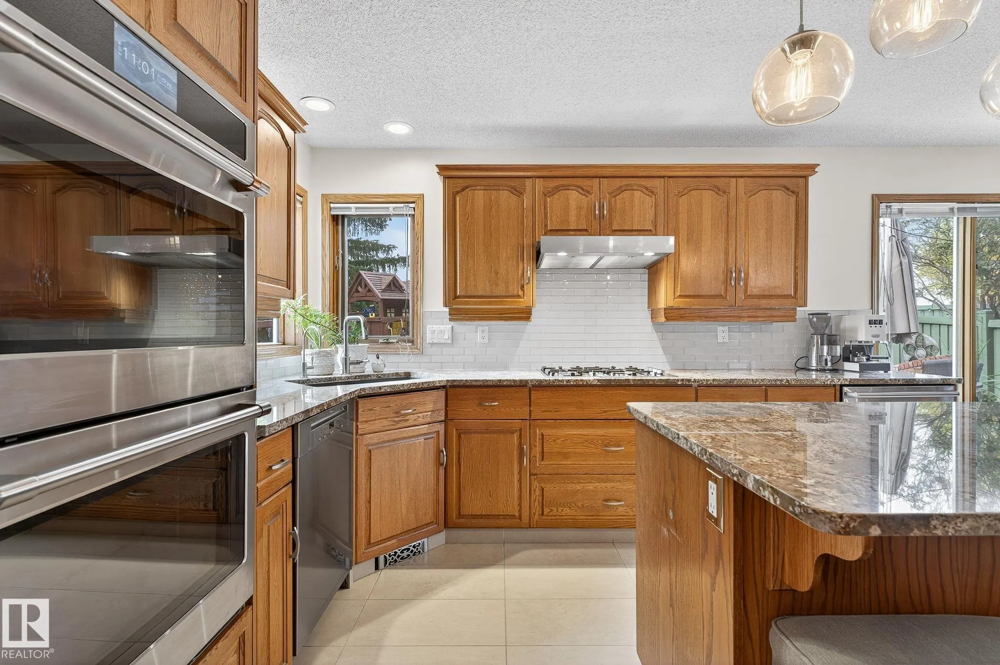 337 WEBER Way