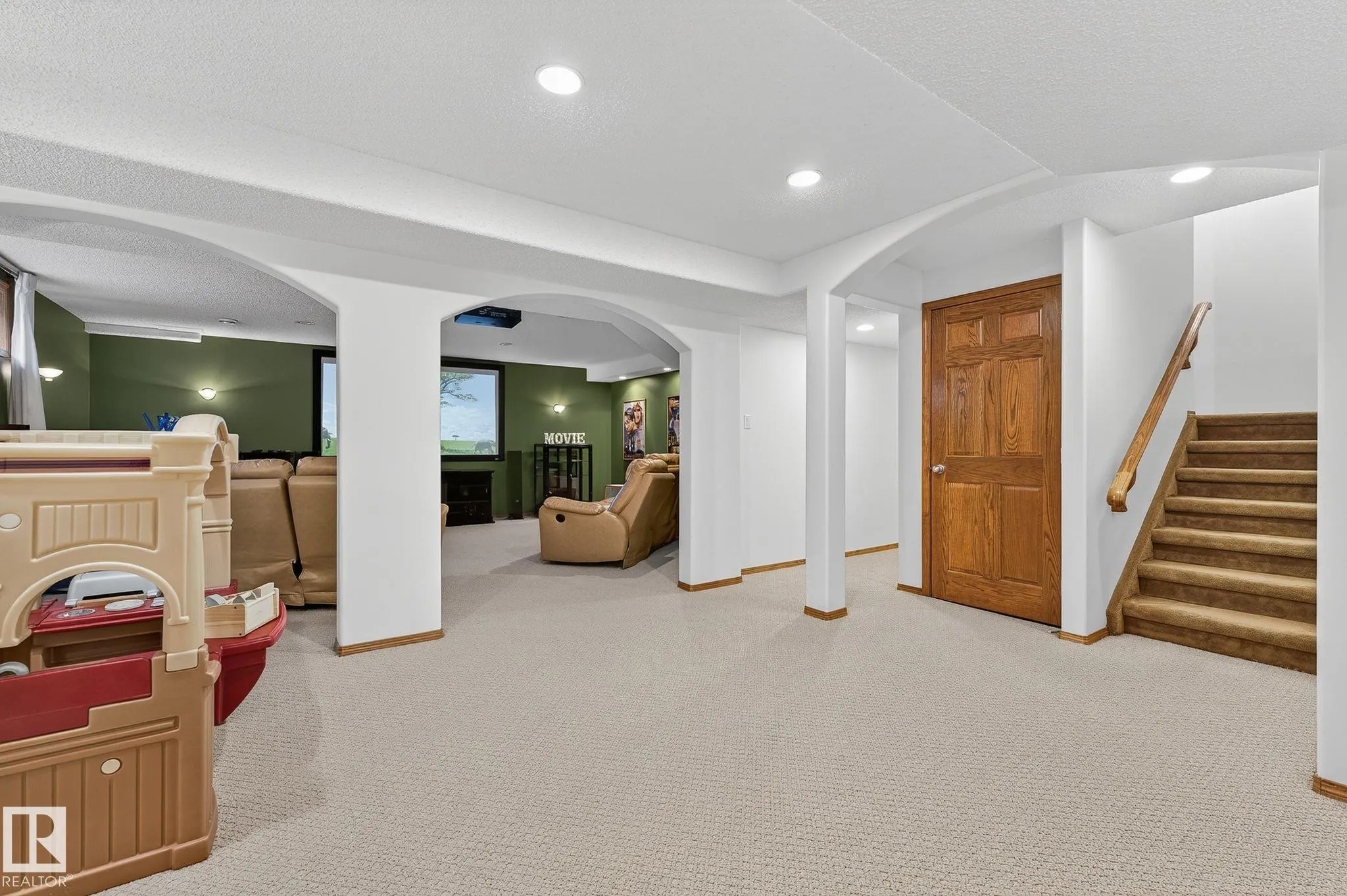337 WEBER Way