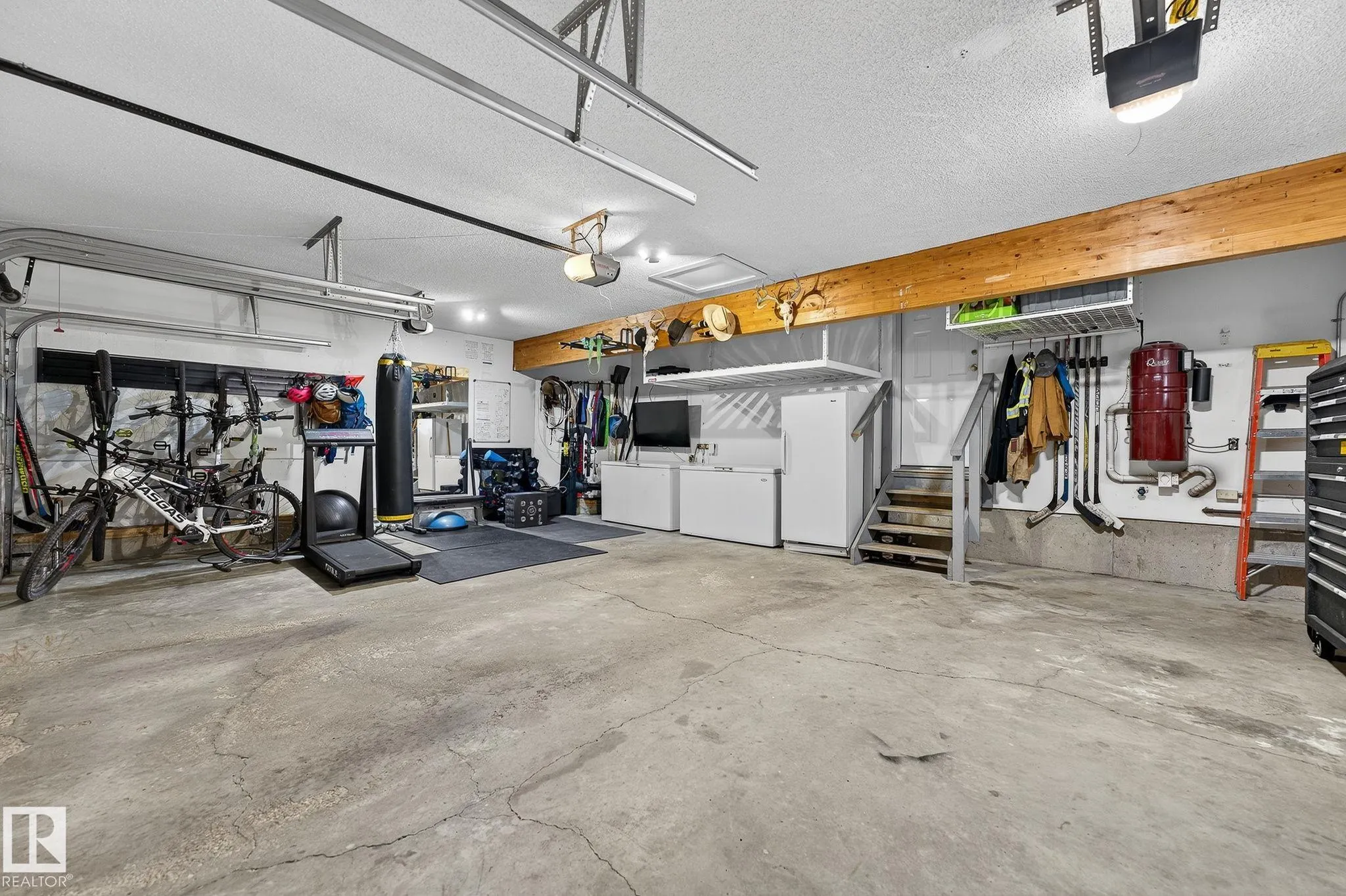 337 WEBER Way