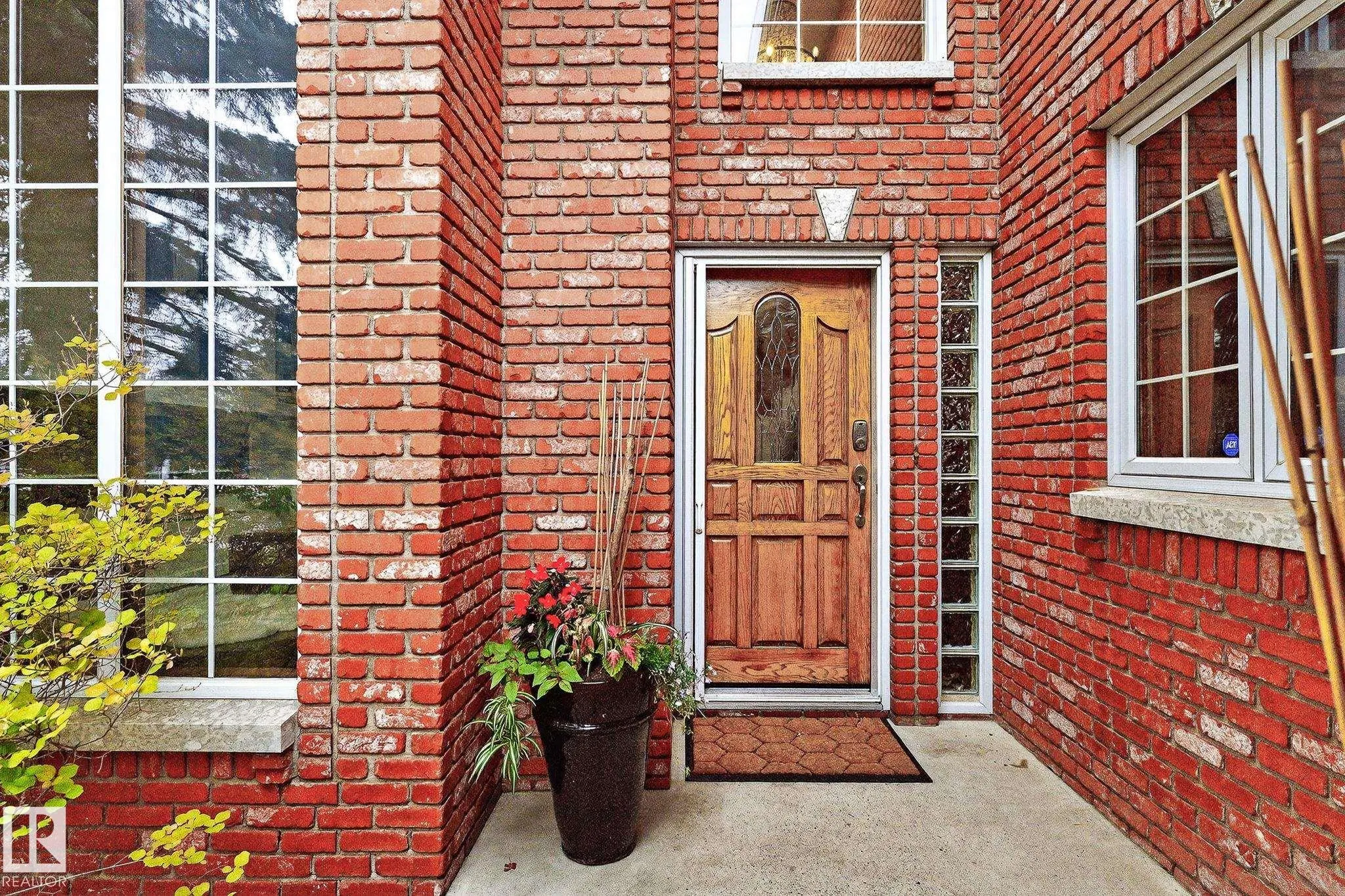 337 WEBER Way