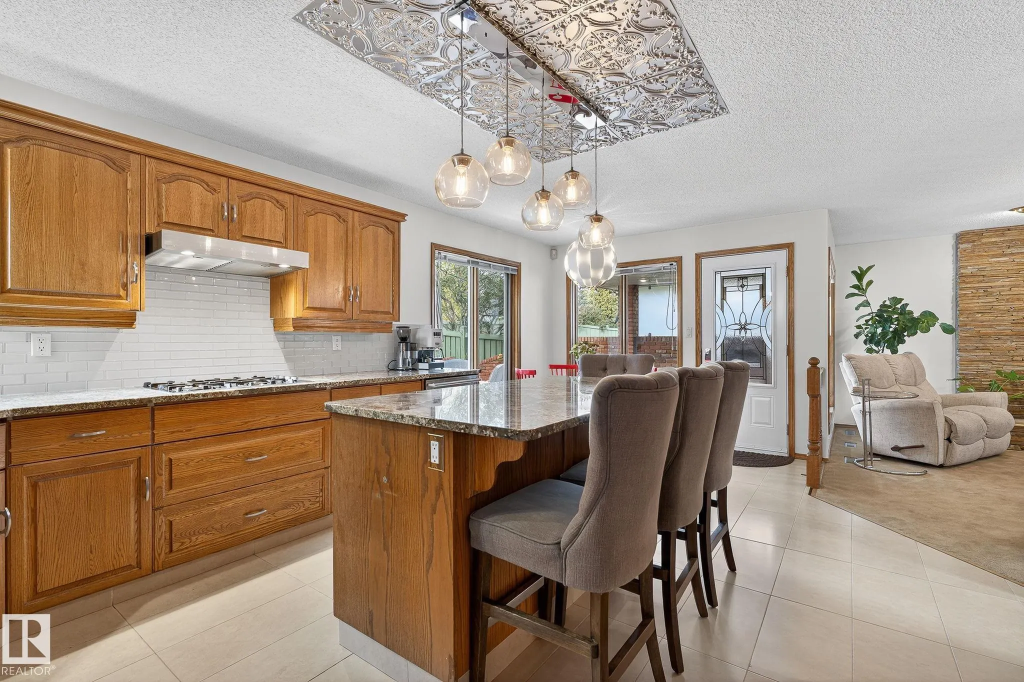 337 WEBER Way