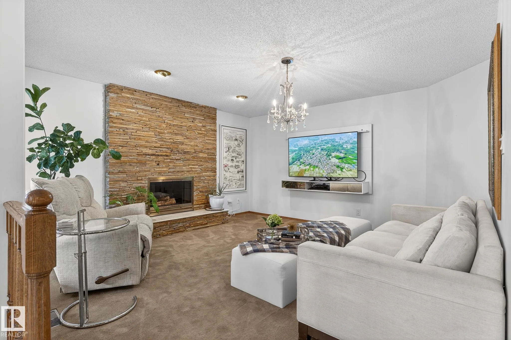 337 WEBER Way