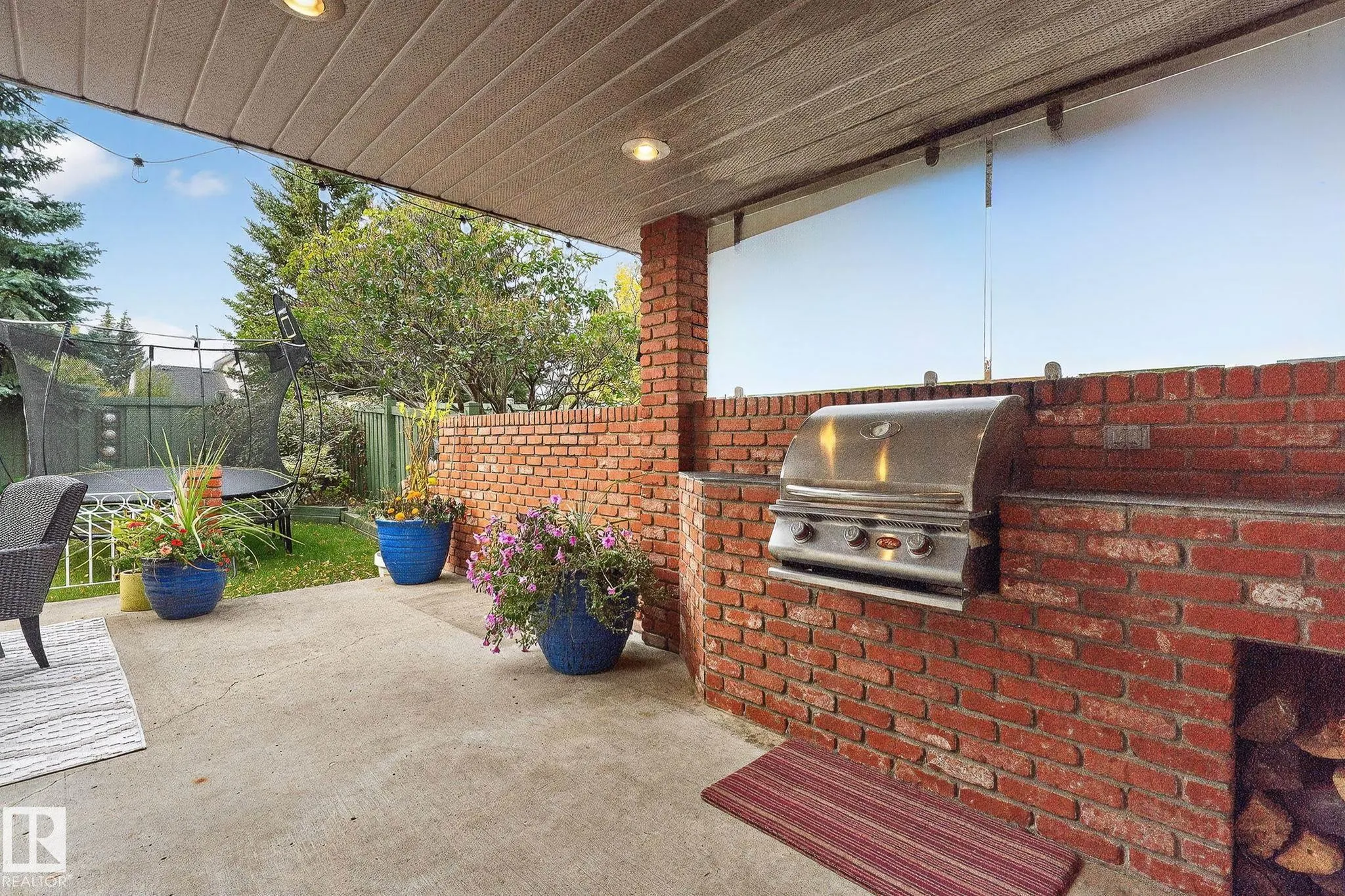 337 WEBER Way
