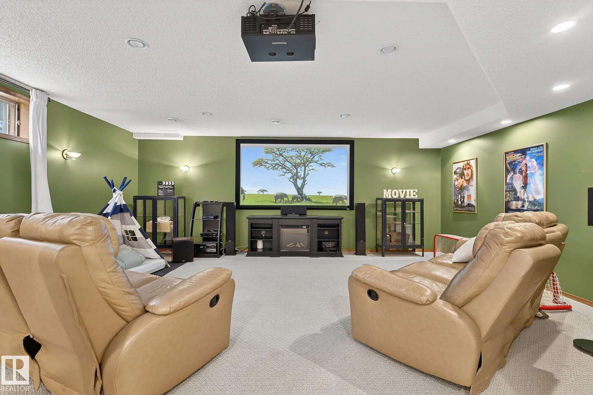 337 WEBER Way