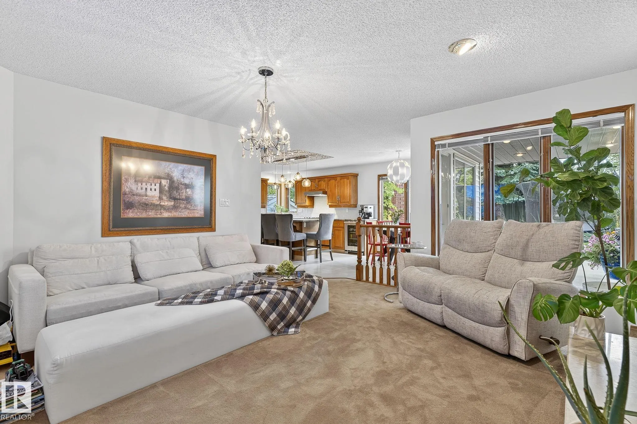 337 WEBER Way