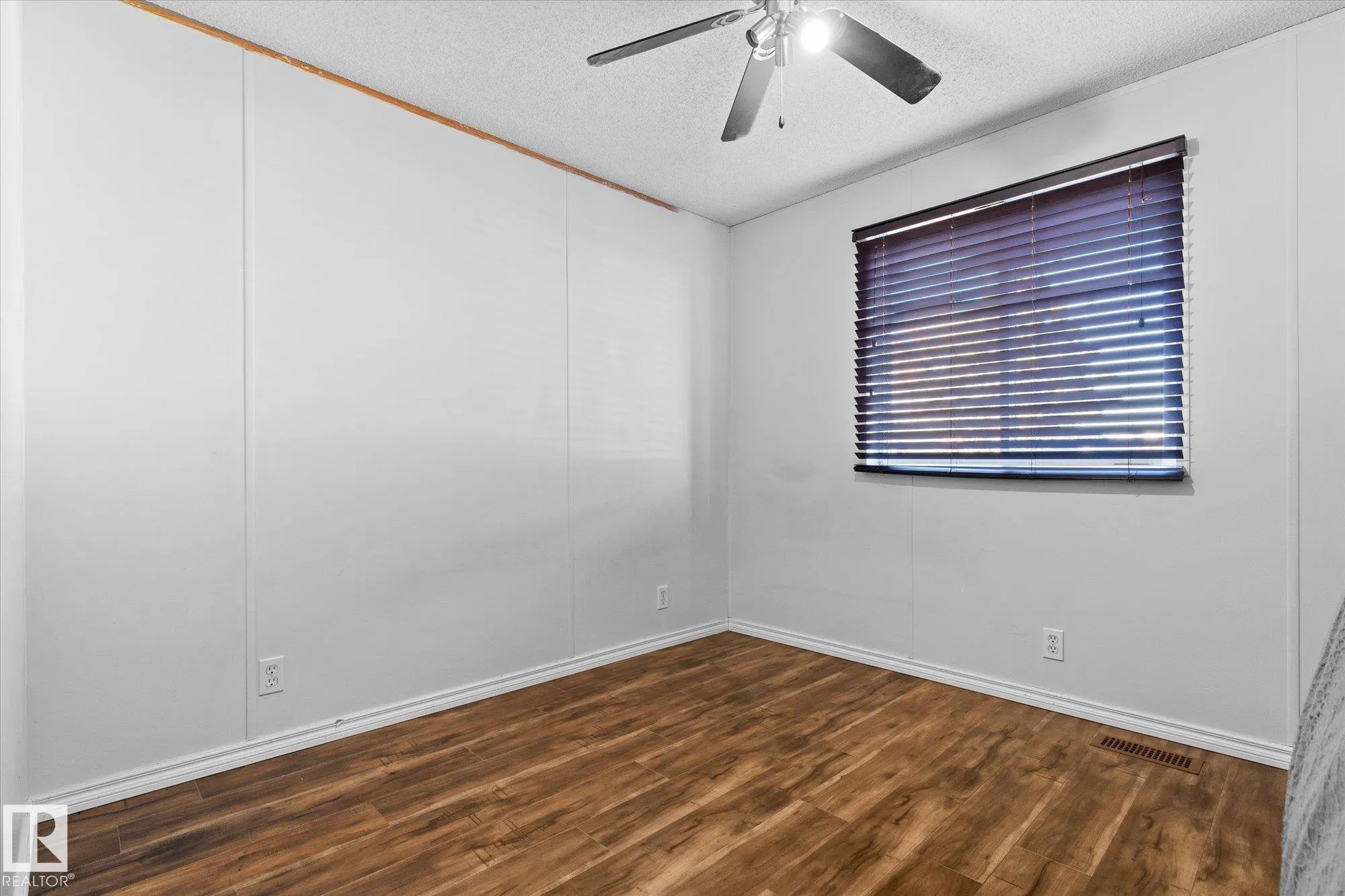 578 53222 Range Road 272