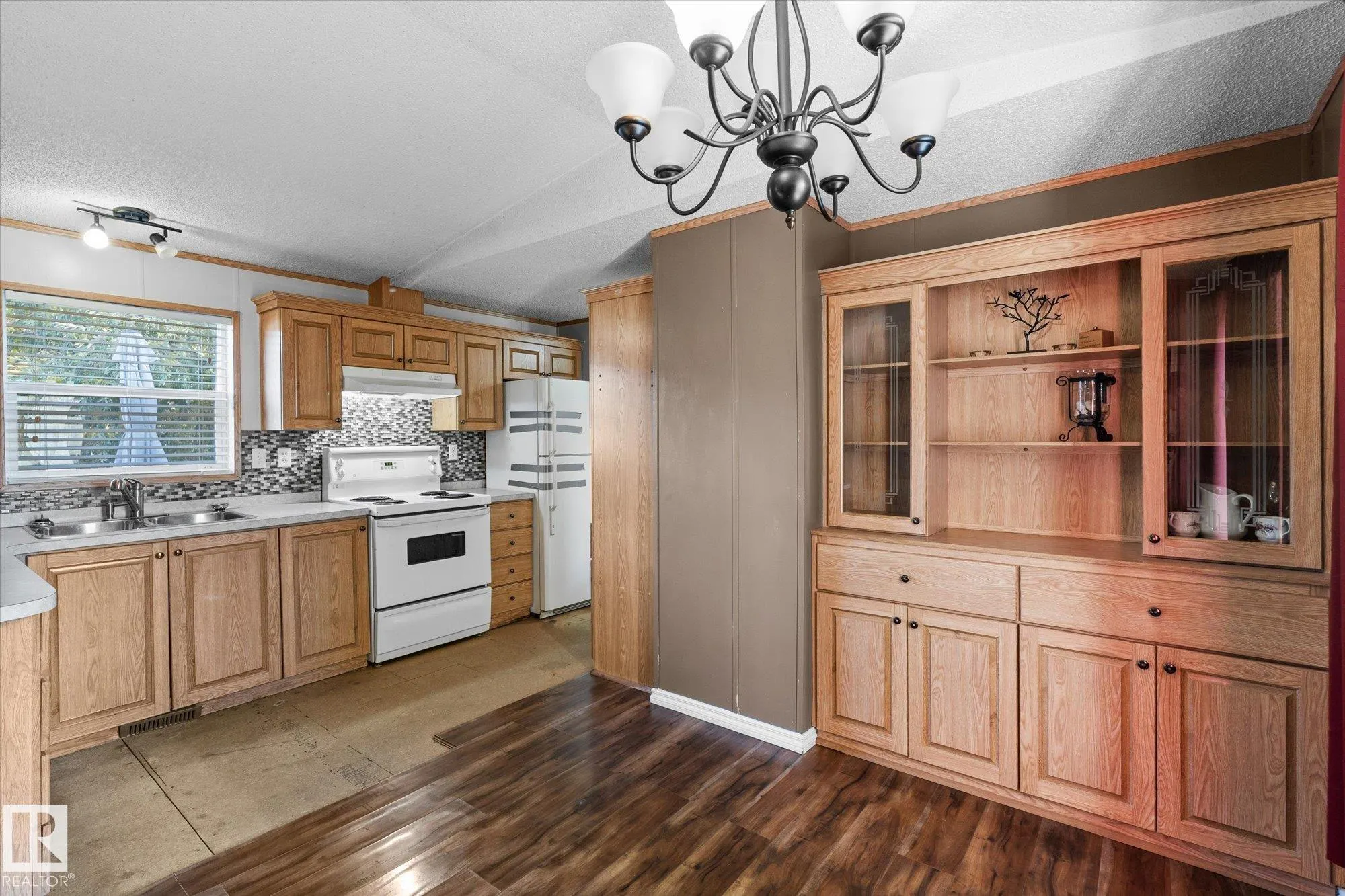578 53222 Range Road 272