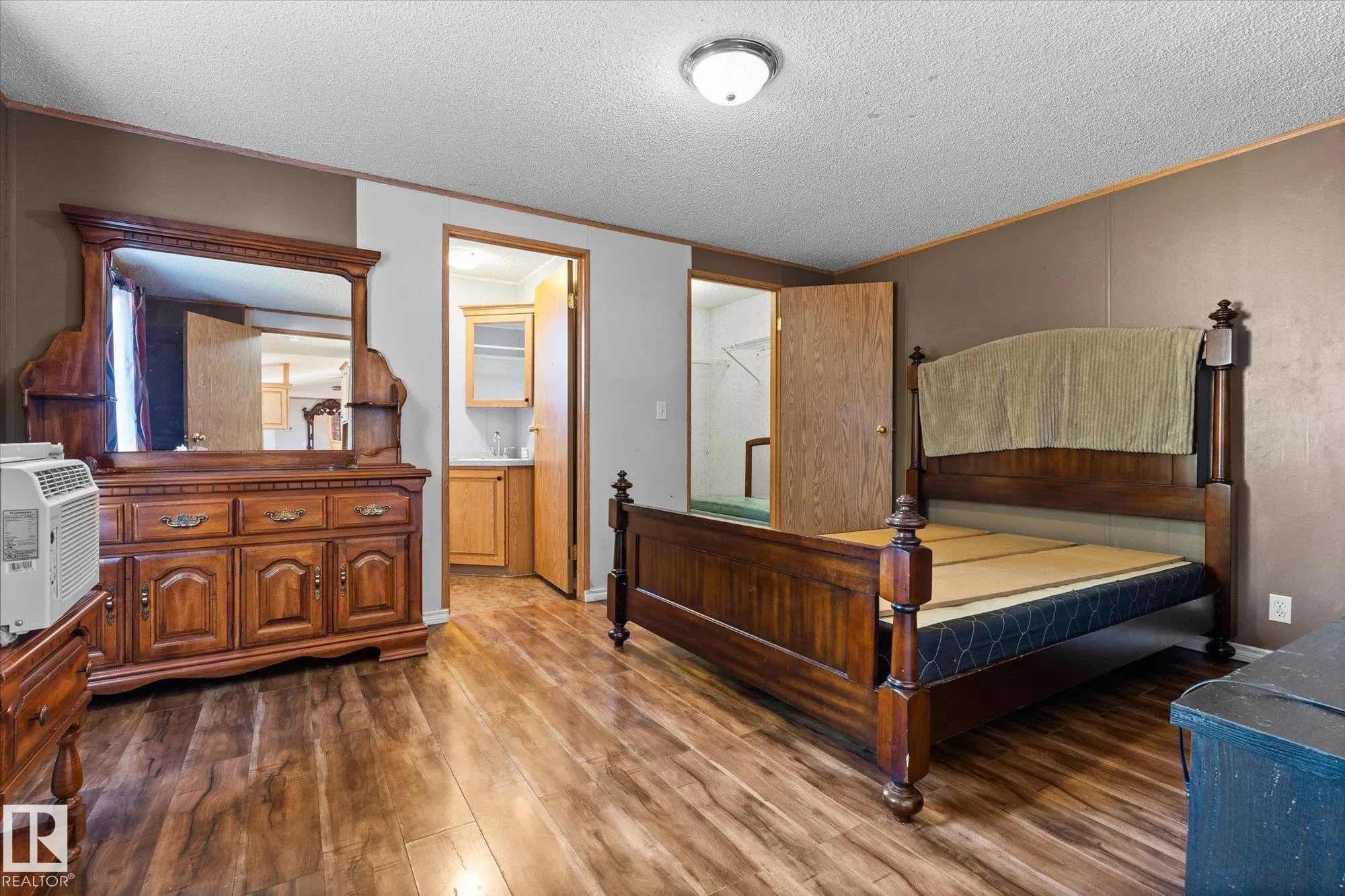 578 53222 Range Road 272
