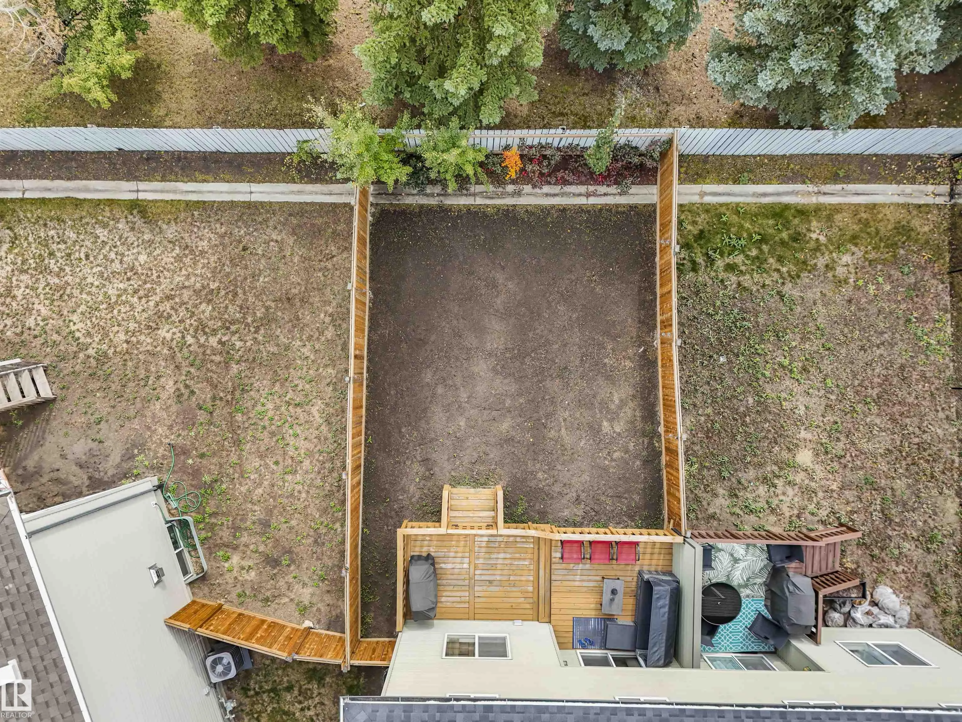 13807 138 Avenue