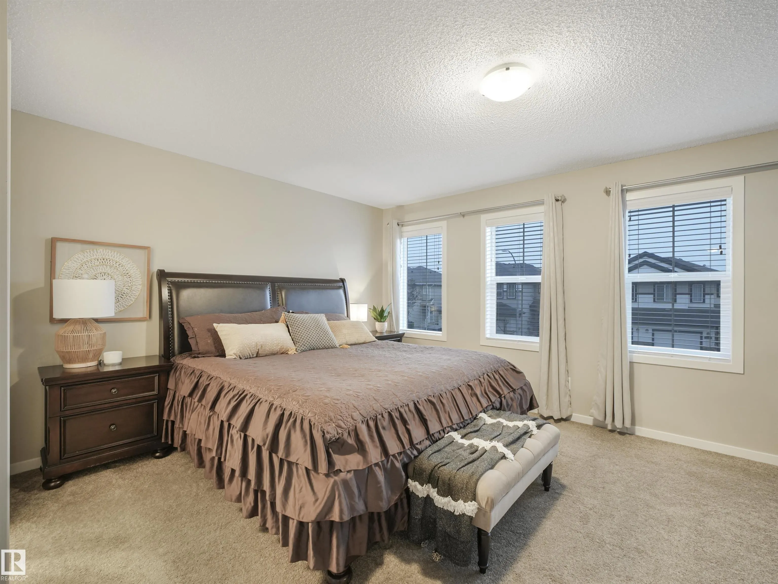 13807 138 Avenue