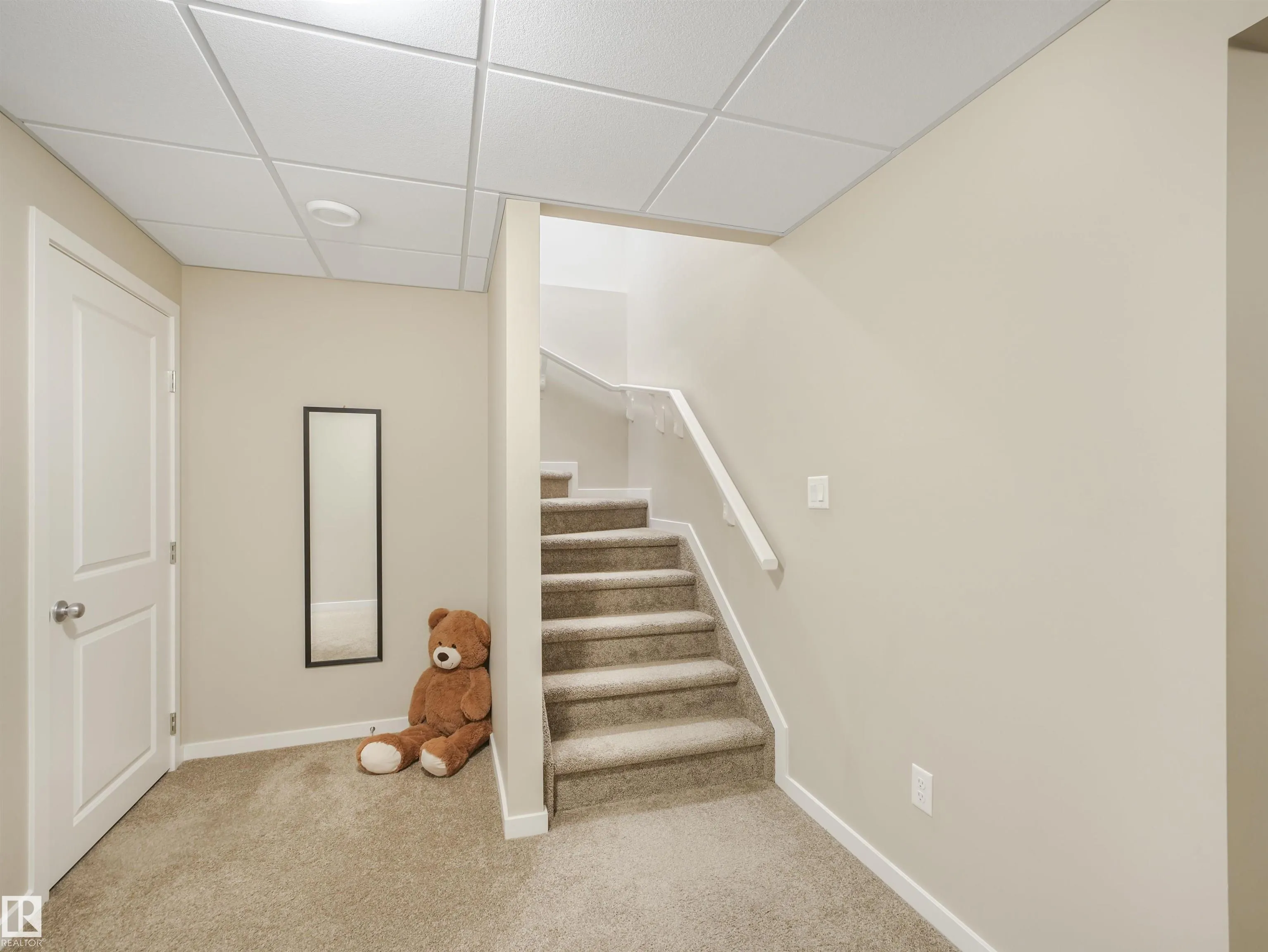 13807 138 Avenue