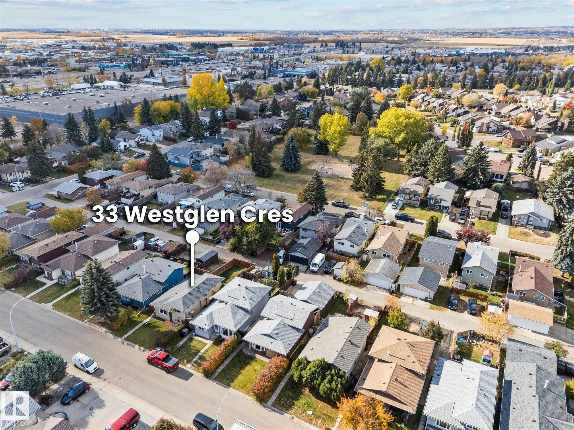 33 WESTGLEN Crescent