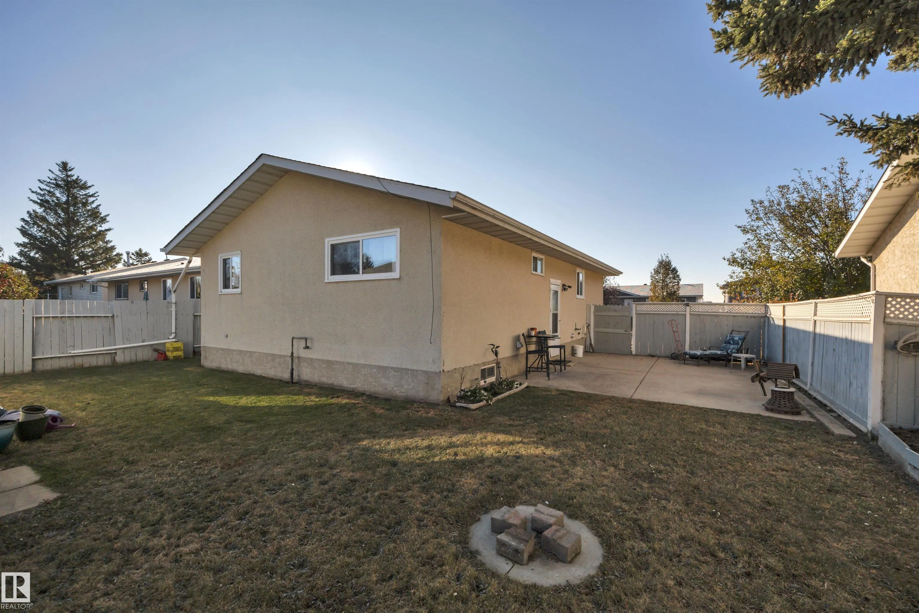 5312 36 Ave