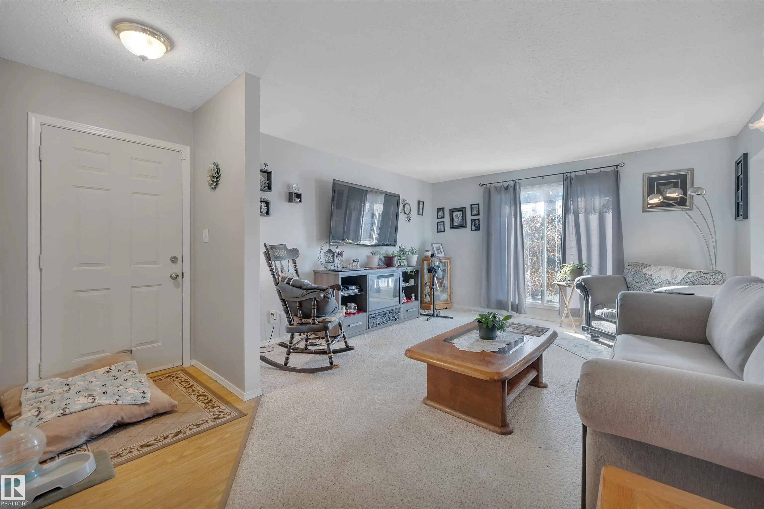 5312 36 Ave