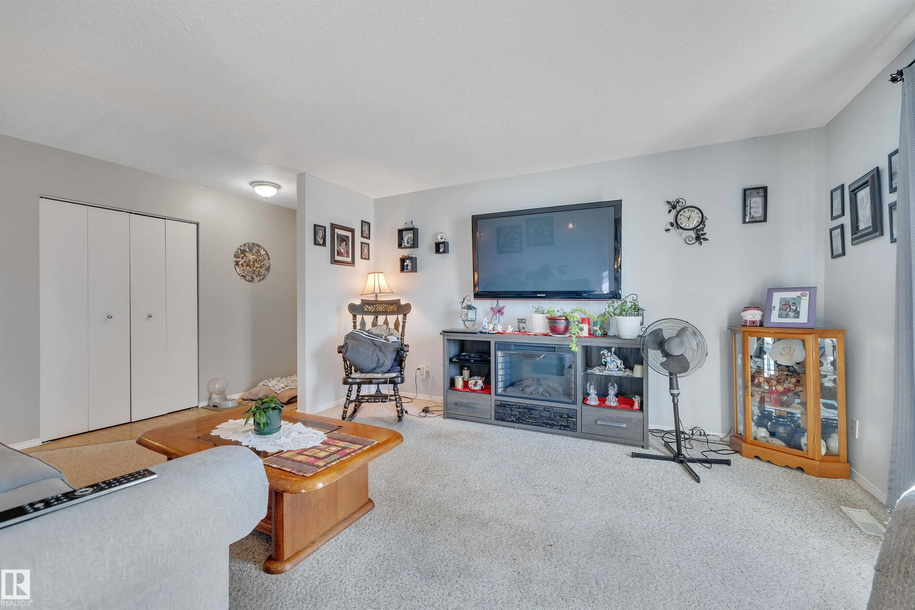 5312 36 Ave