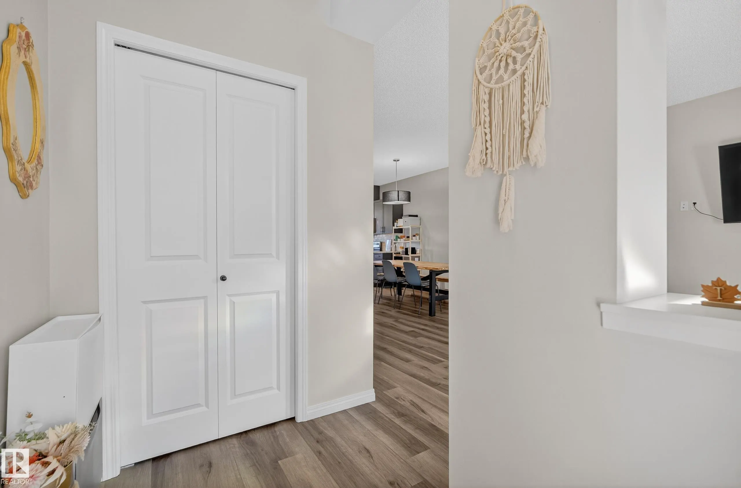 1011 DANIELS Loop