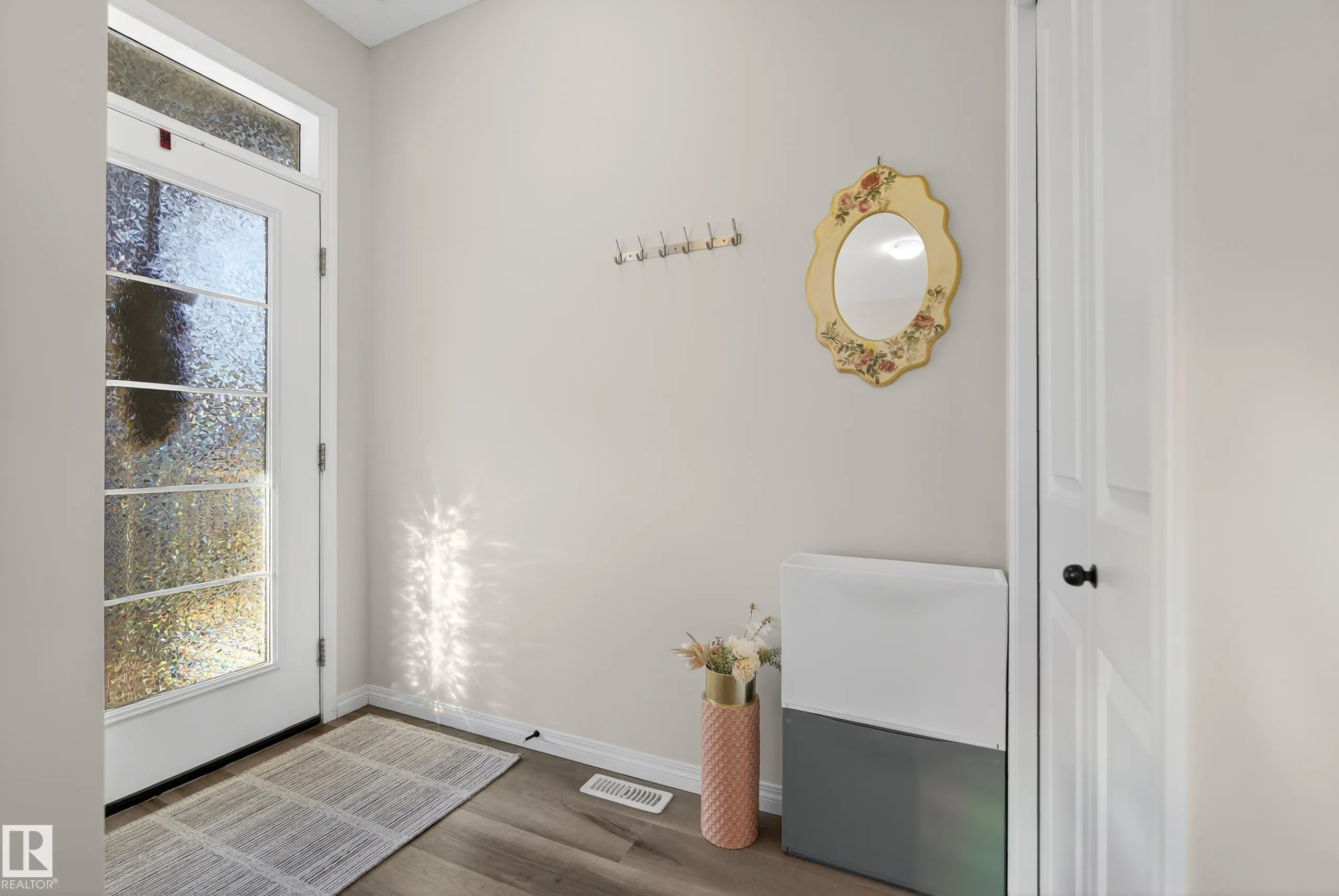 1011 DANIELS Loop