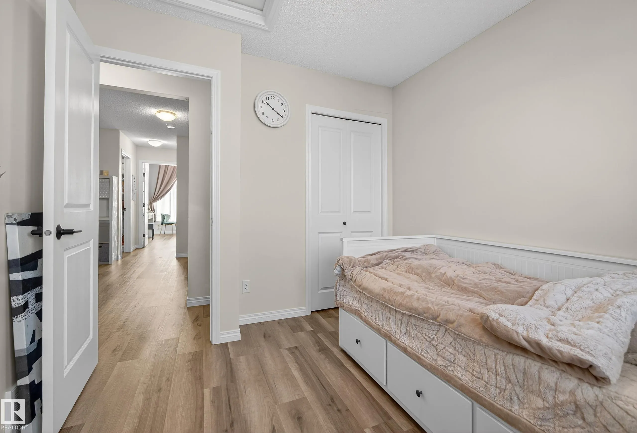 1011 DANIELS Loop
