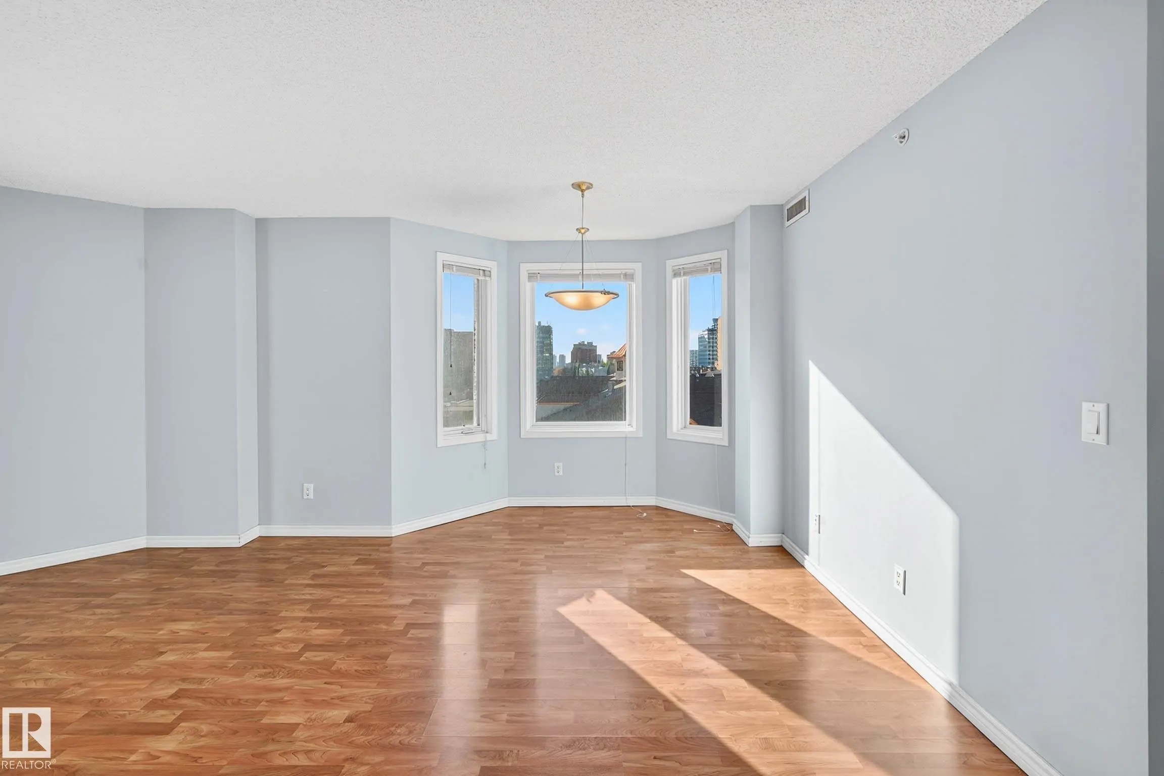 10909 103 Avenue