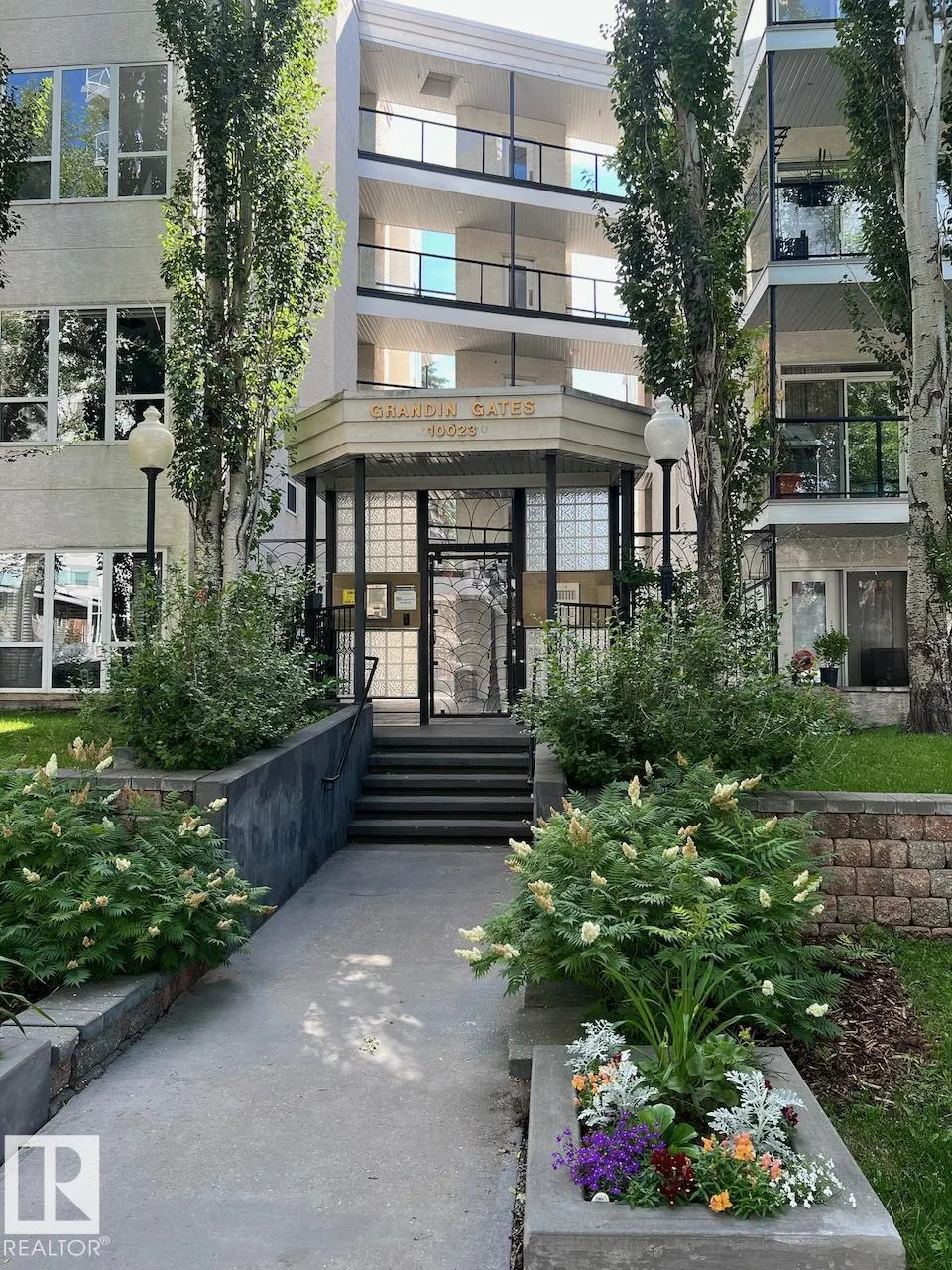 10023 110 Street