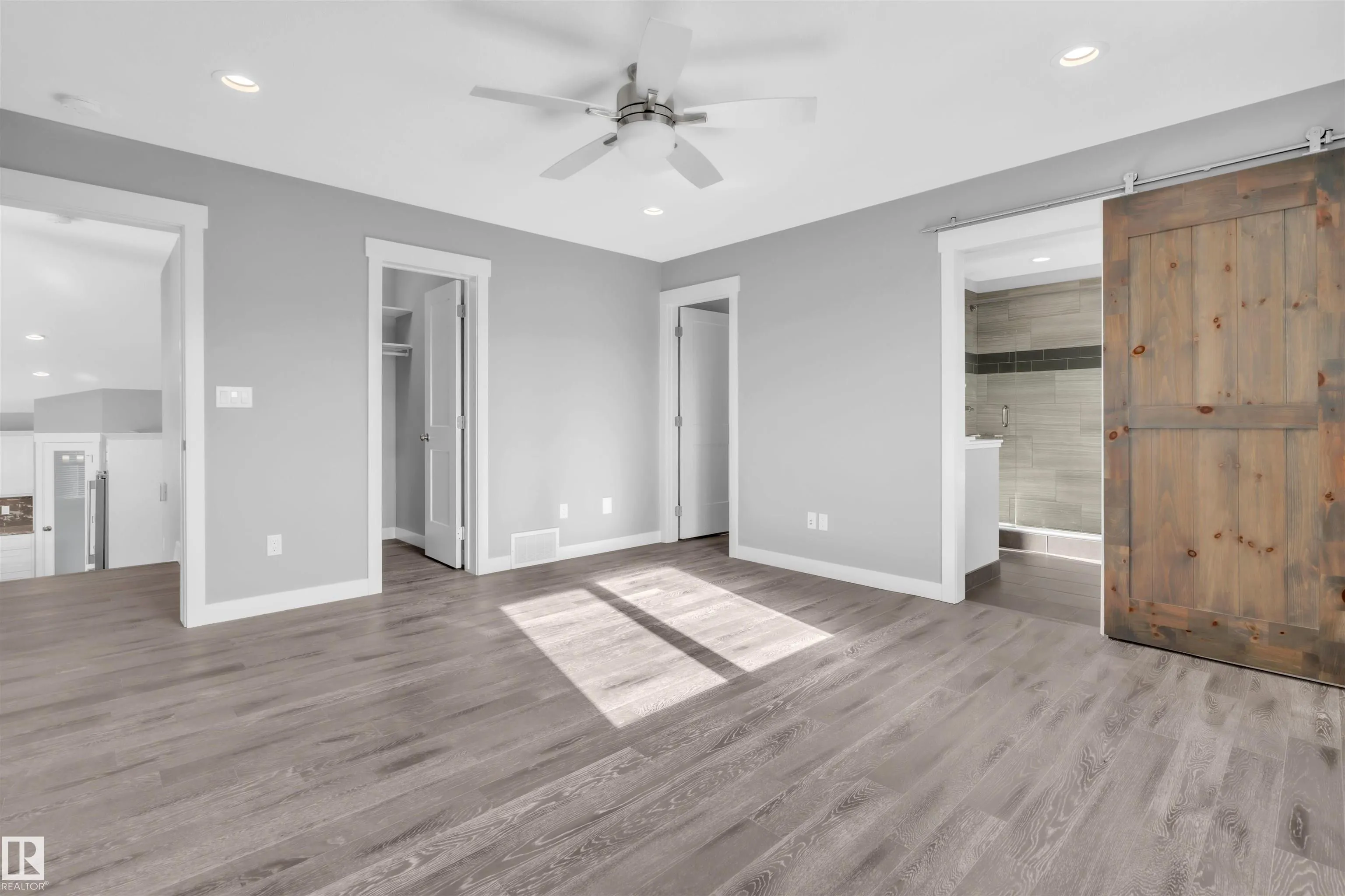 1406 18 Avenue