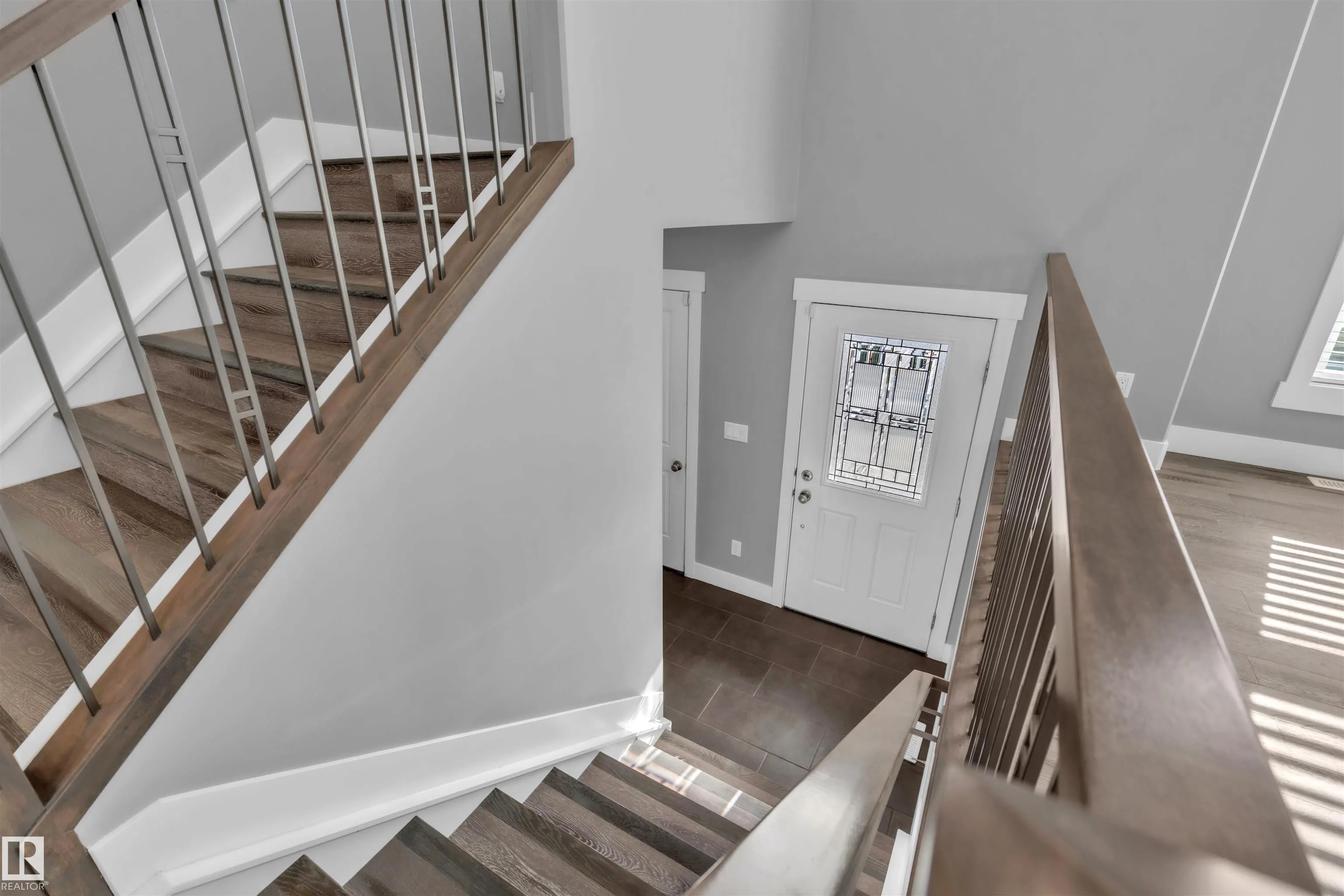 1406 18 Avenue