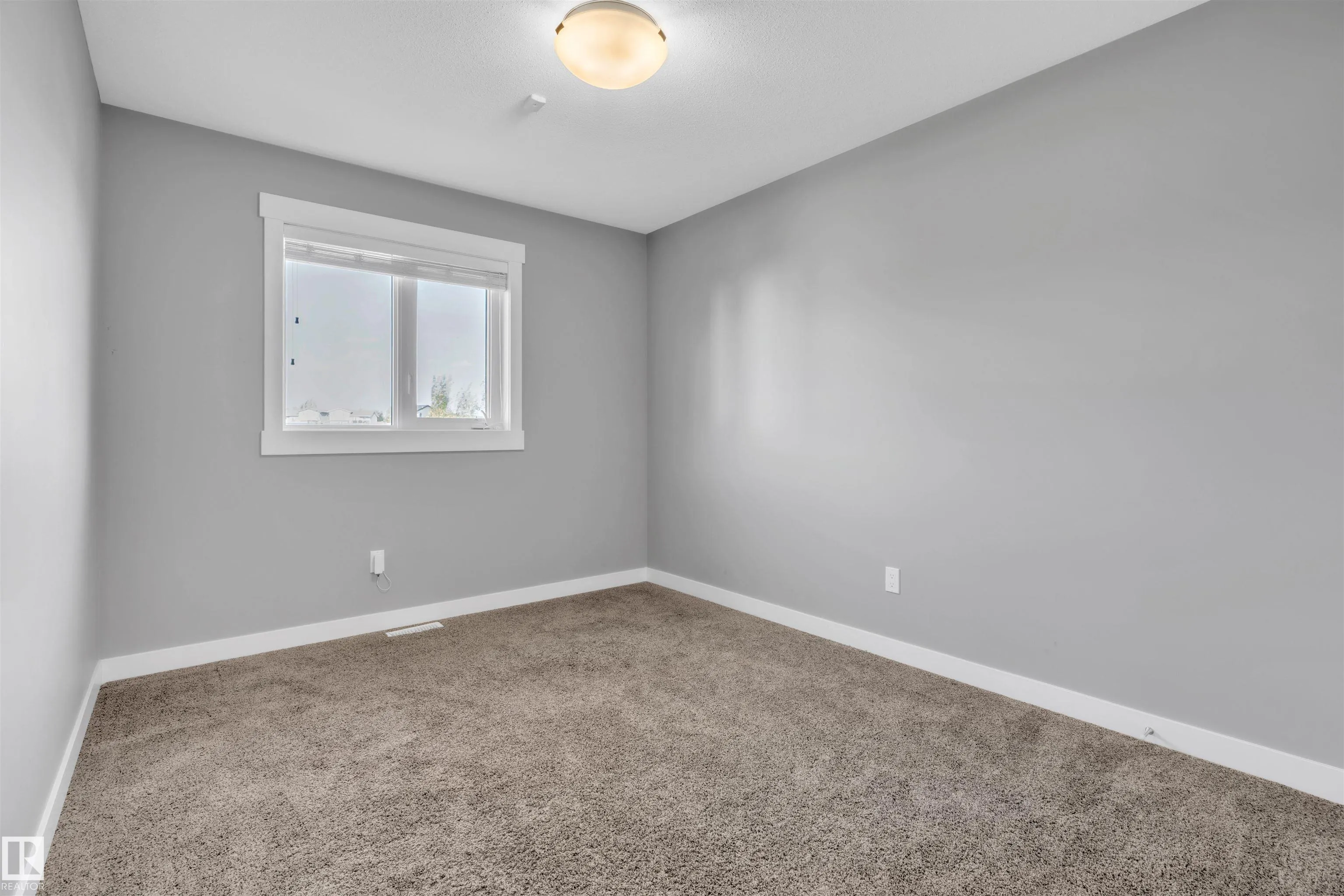 1406 18 Avenue