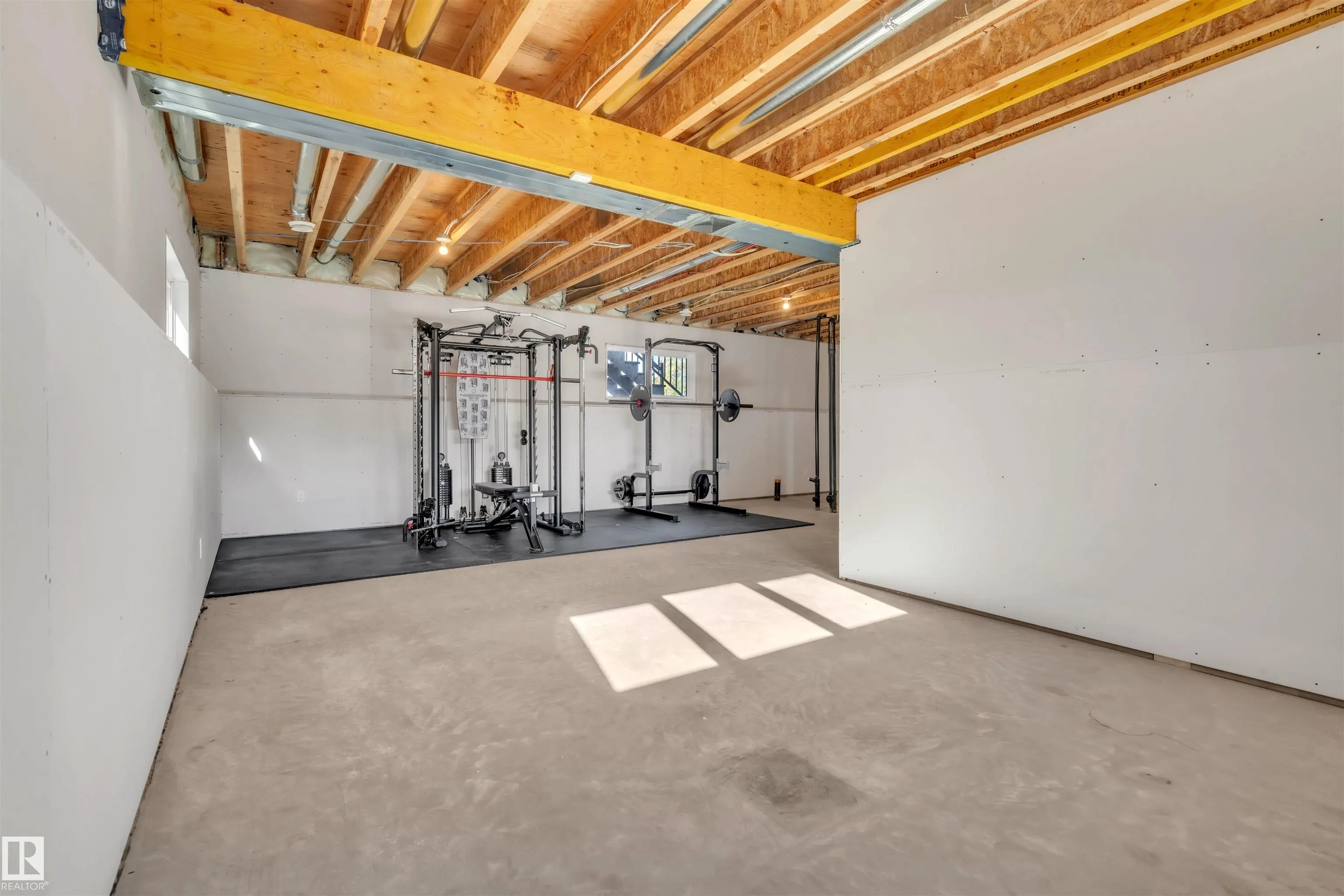 1406 18 Avenue