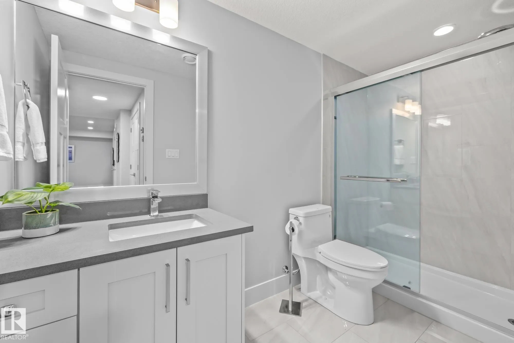1759 TANAGER Close