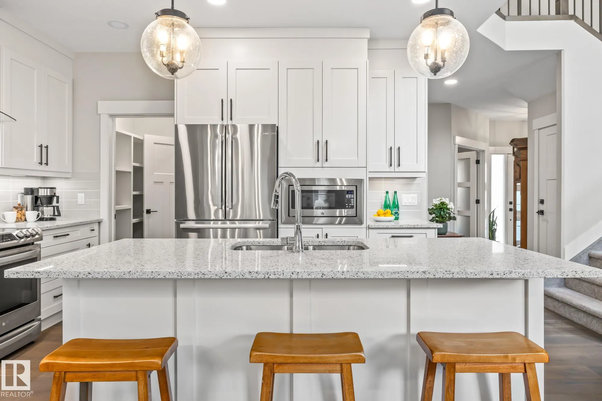 1759 TANAGER Close