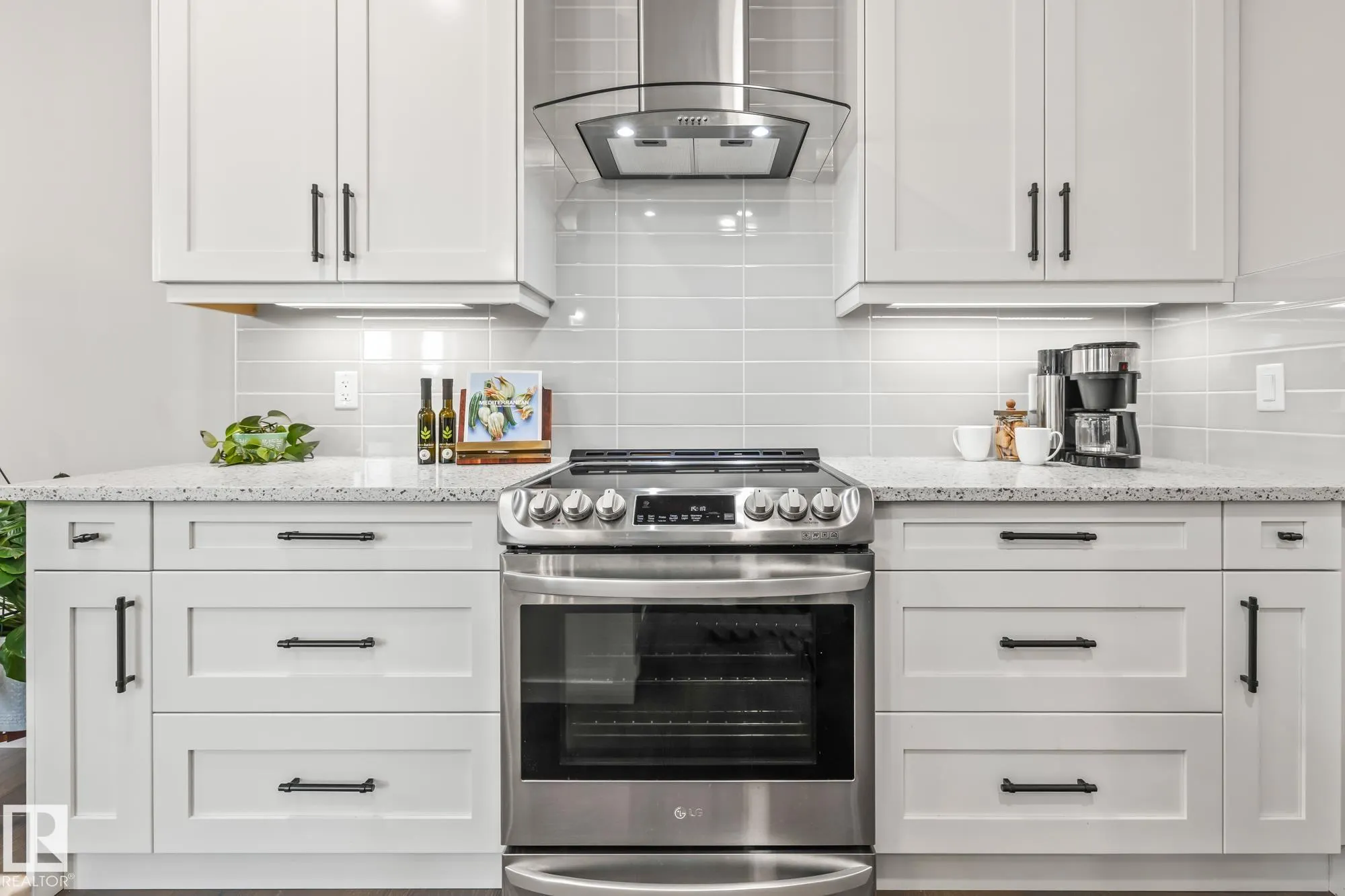 1759 TANAGER Close