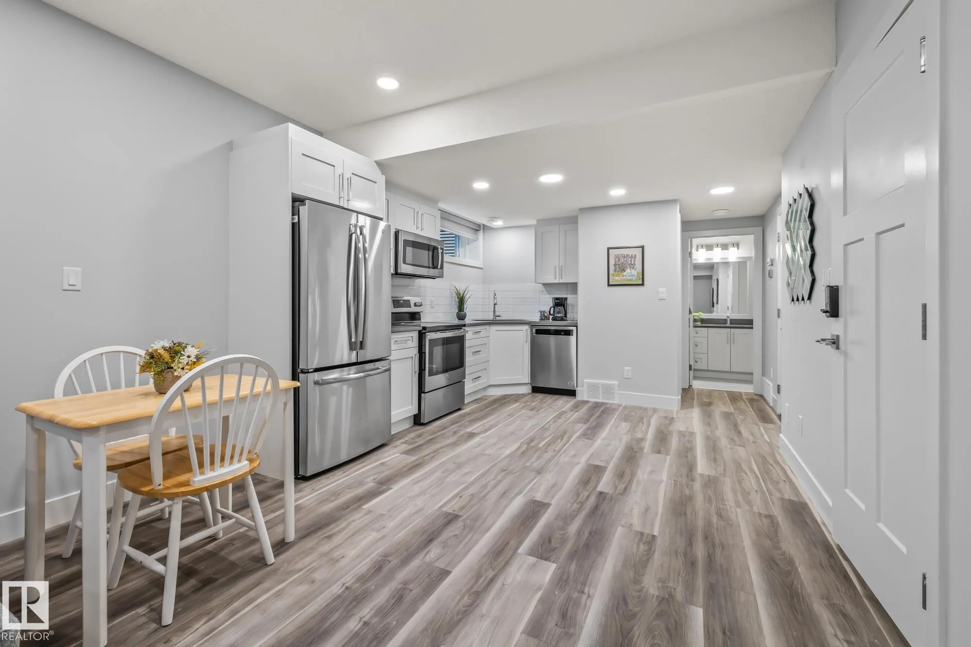 1759 TANAGER Close