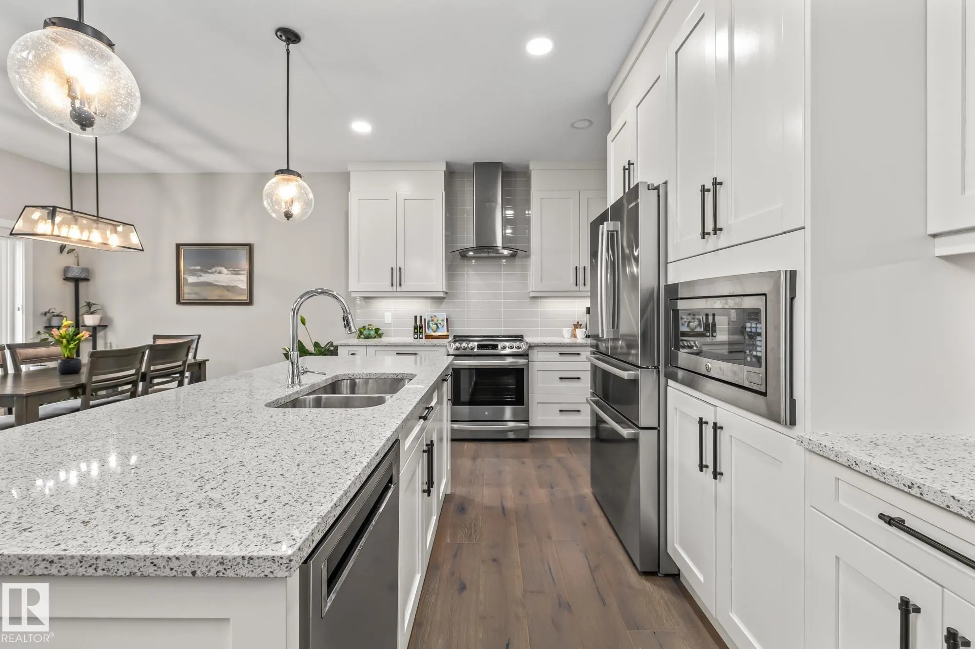 1759 TANAGER Close
