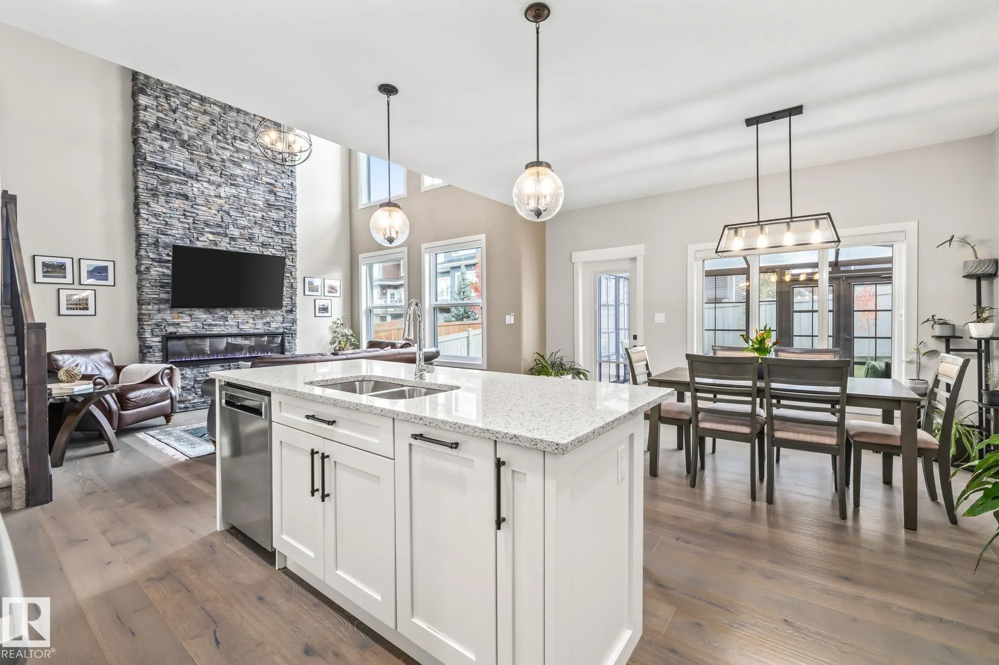 1759 TANAGER Close