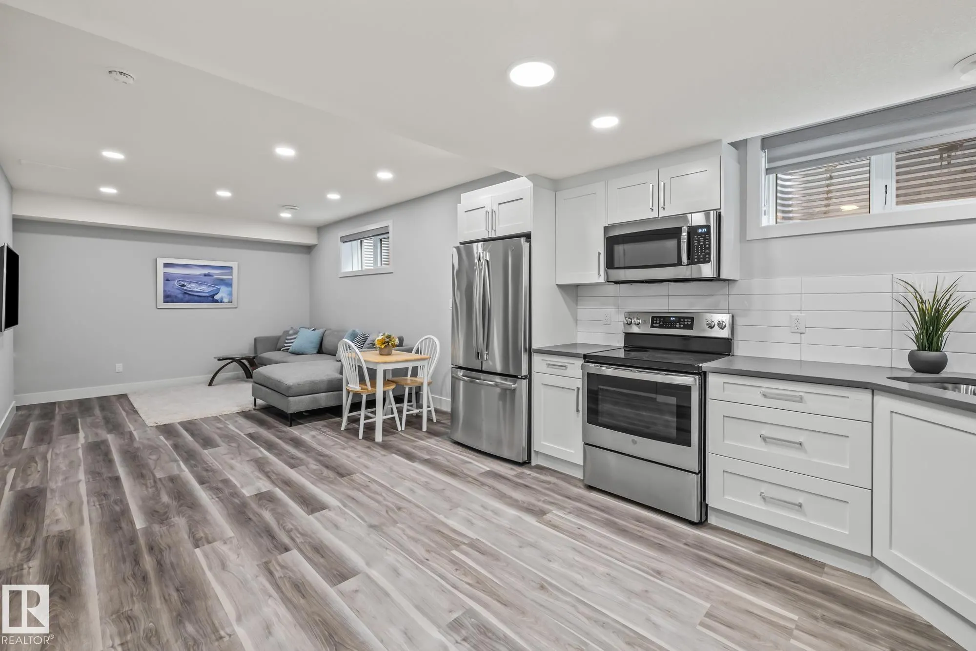 1759 TANAGER Close