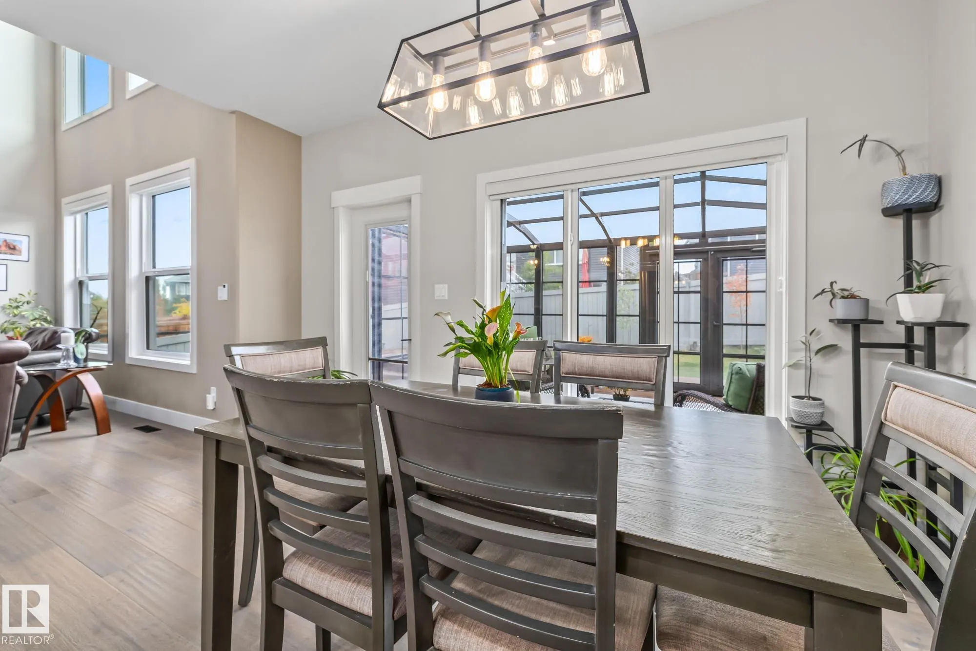 1759 TANAGER Close
