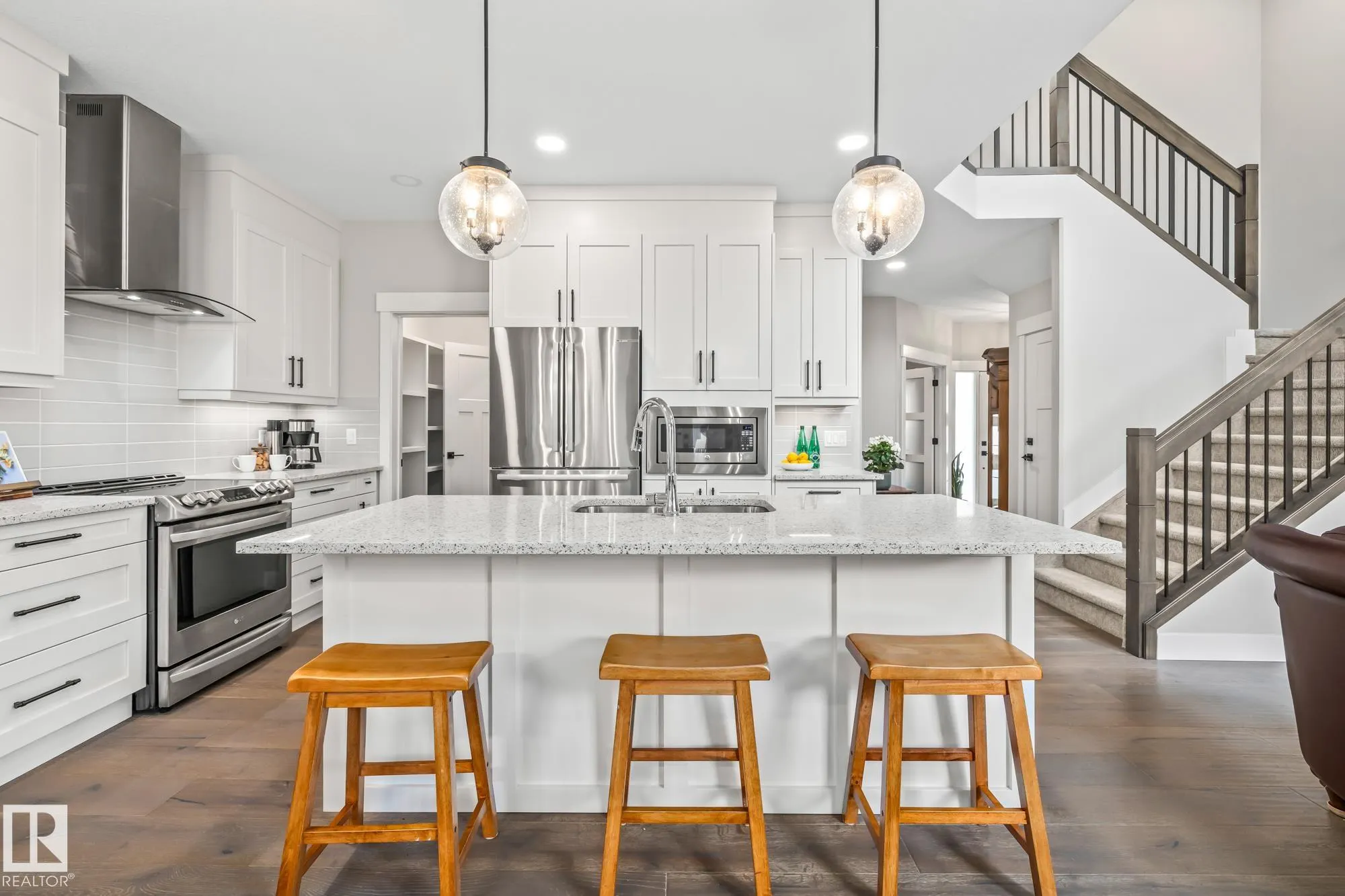 1759 TANAGER Close