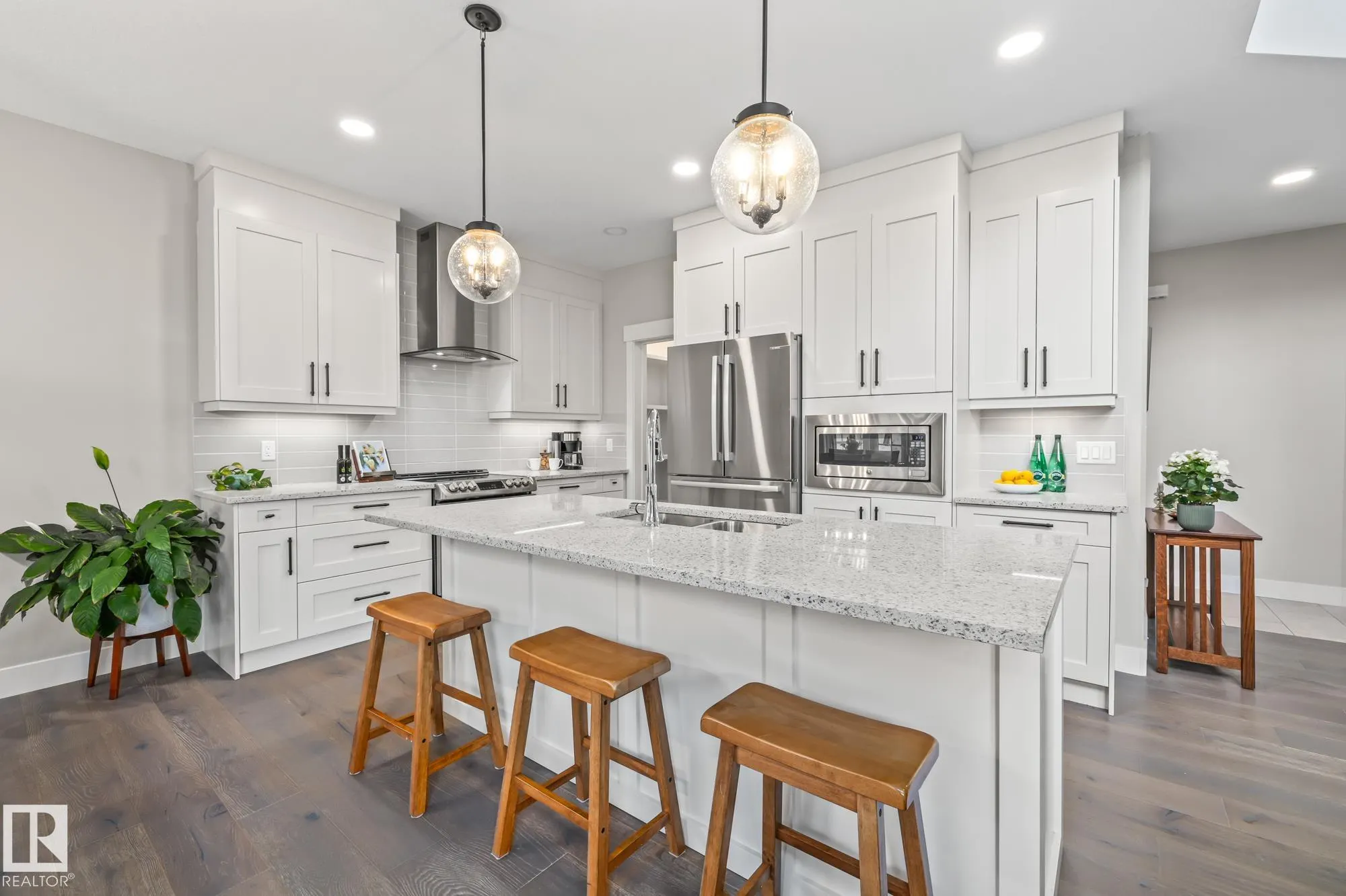 1759 TANAGER Close