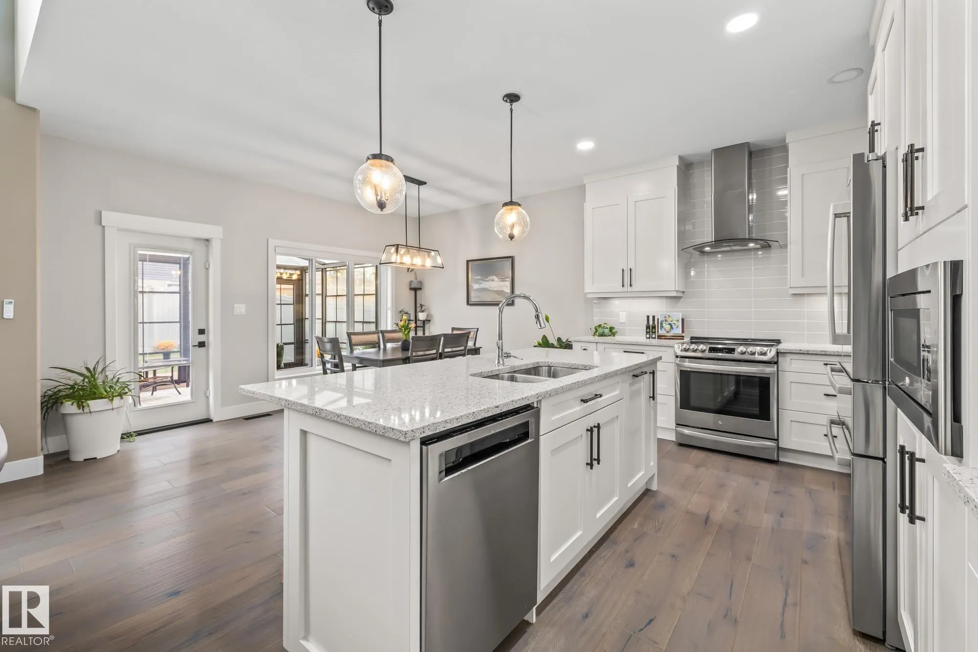 1759 TANAGER Close