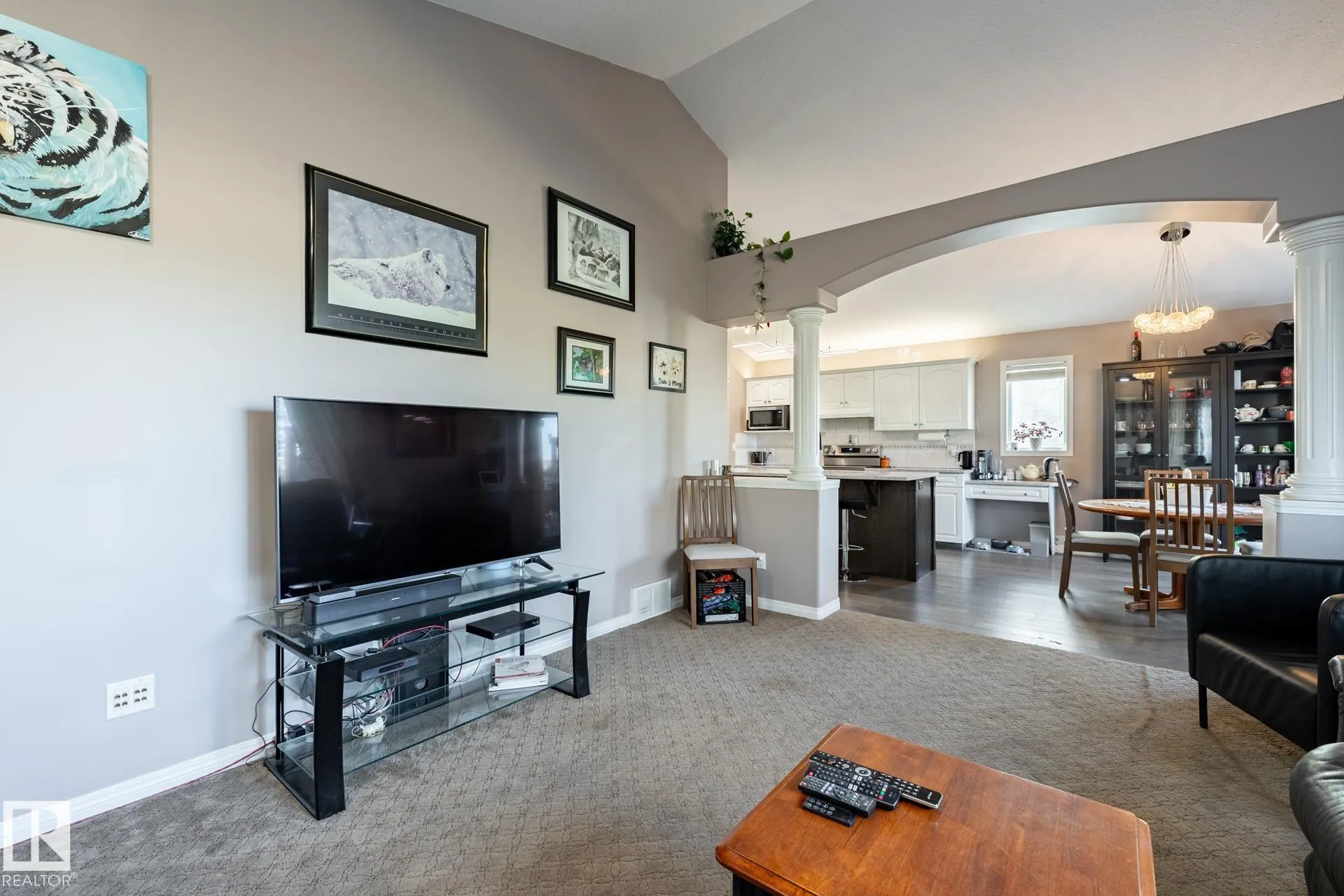 40 DEER PARK Boulevard