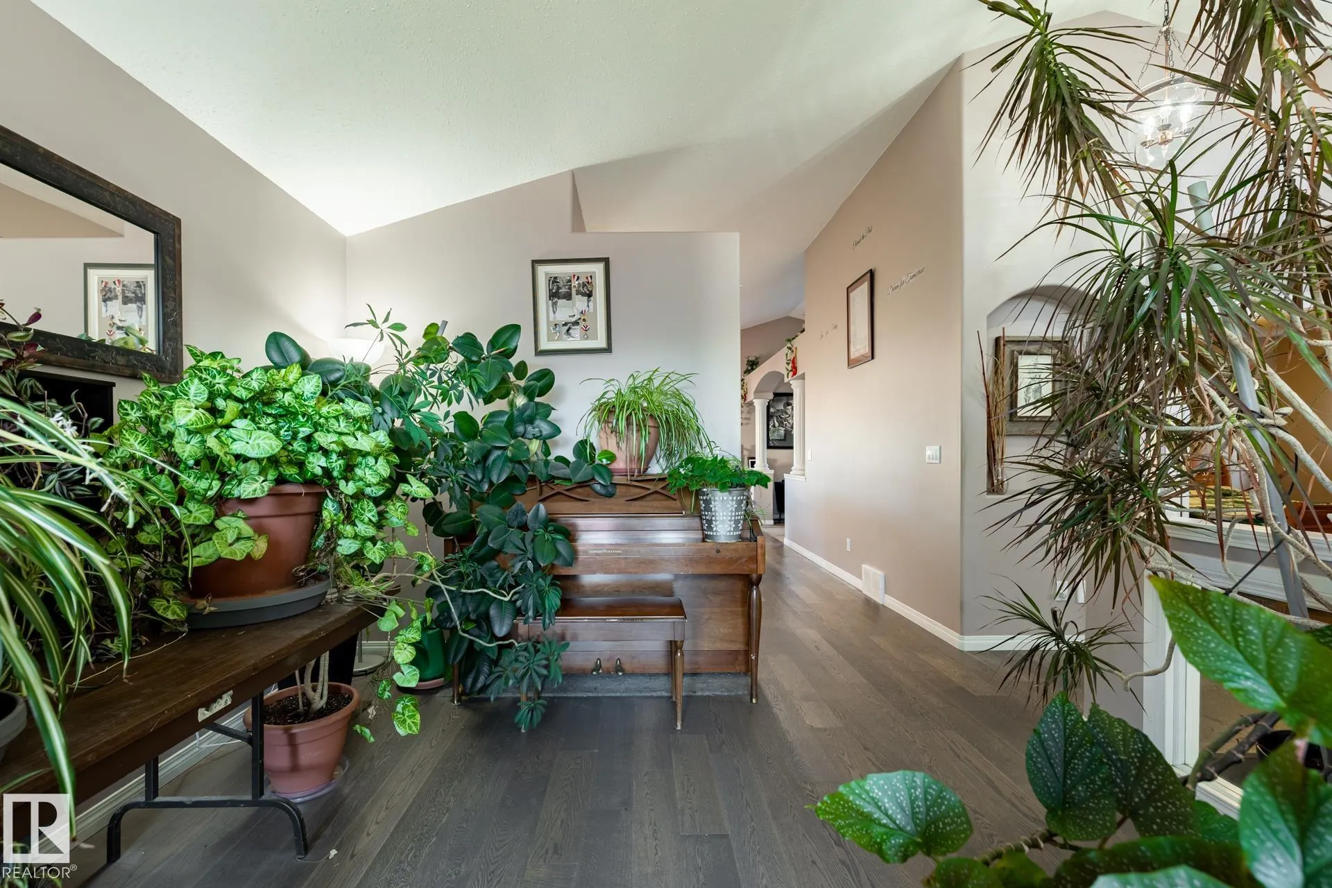 40 DEER PARK Boulevard