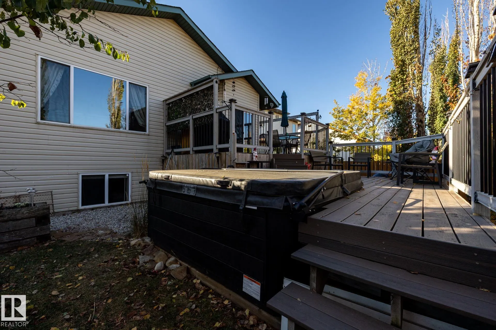 40 DEER PARK Boulevard