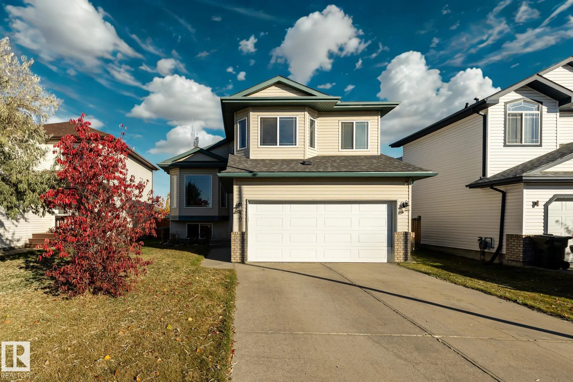 40 DEER PARK Boulevard