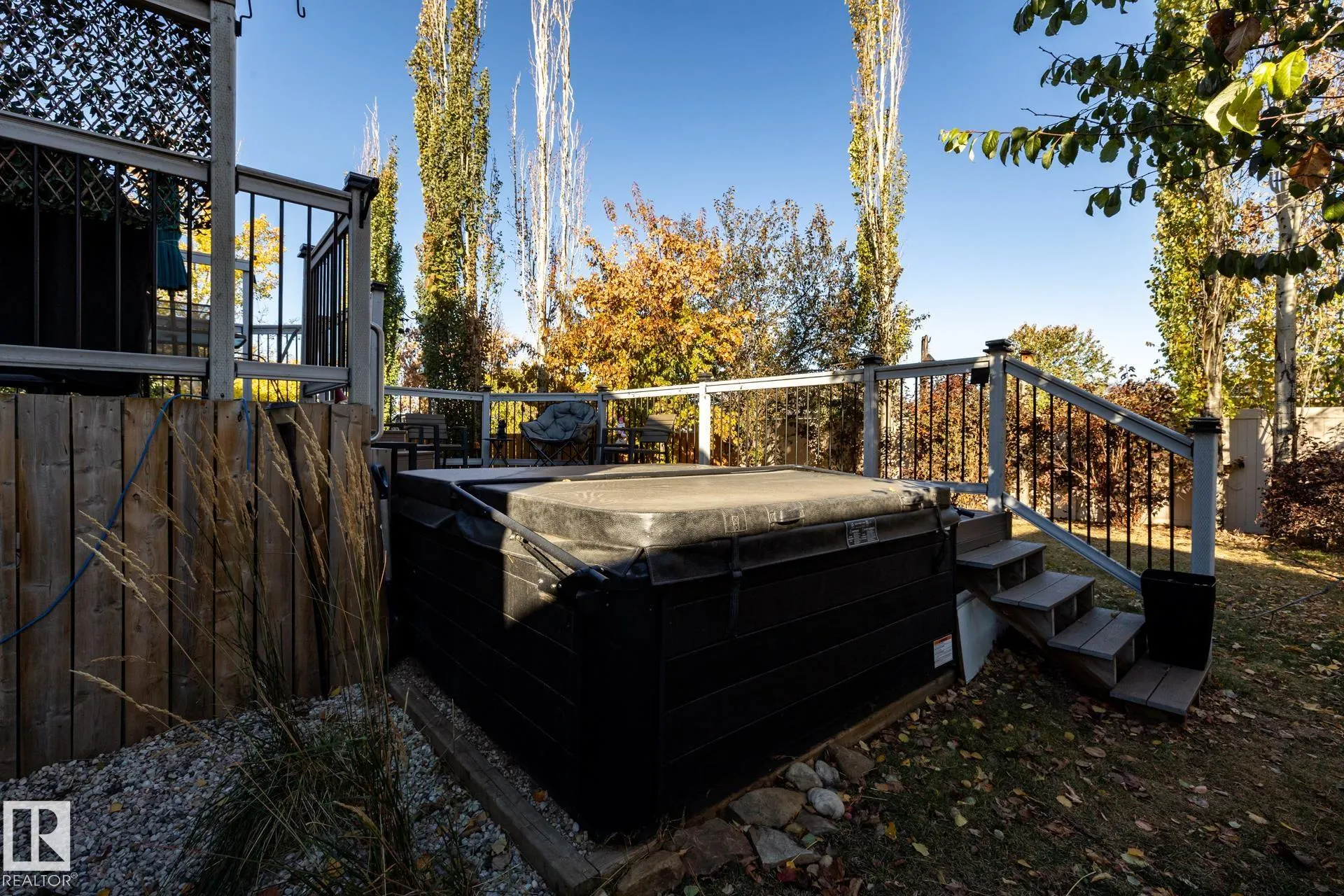 40 DEER PARK Boulevard