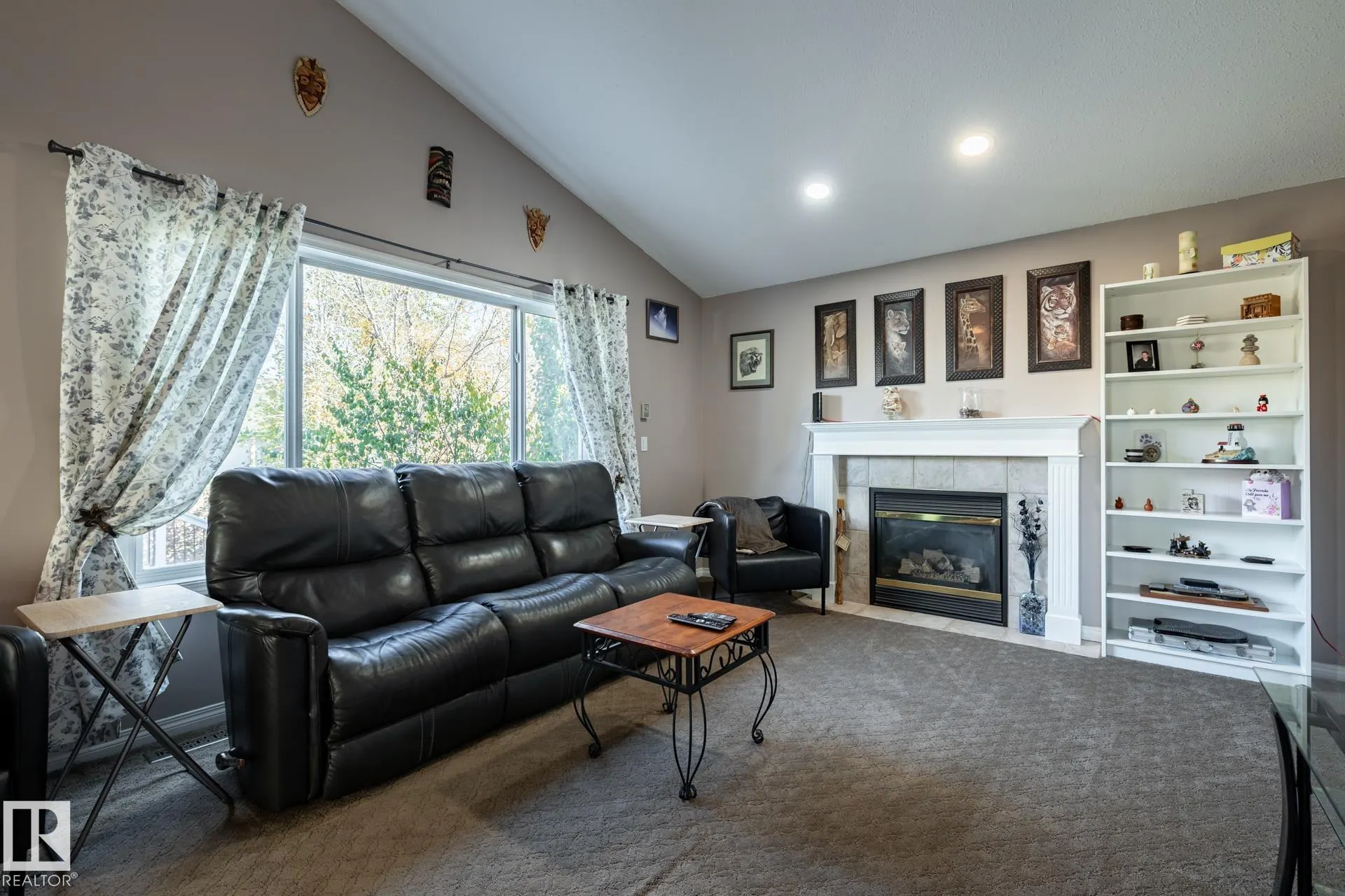 40 DEER PARK Boulevard