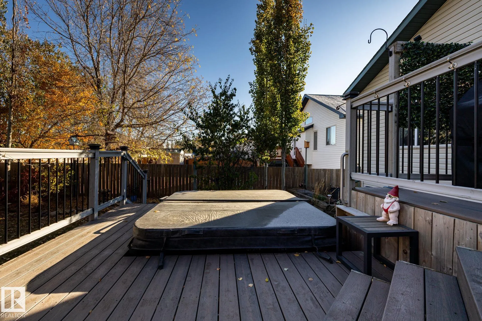 40 DEER PARK Boulevard