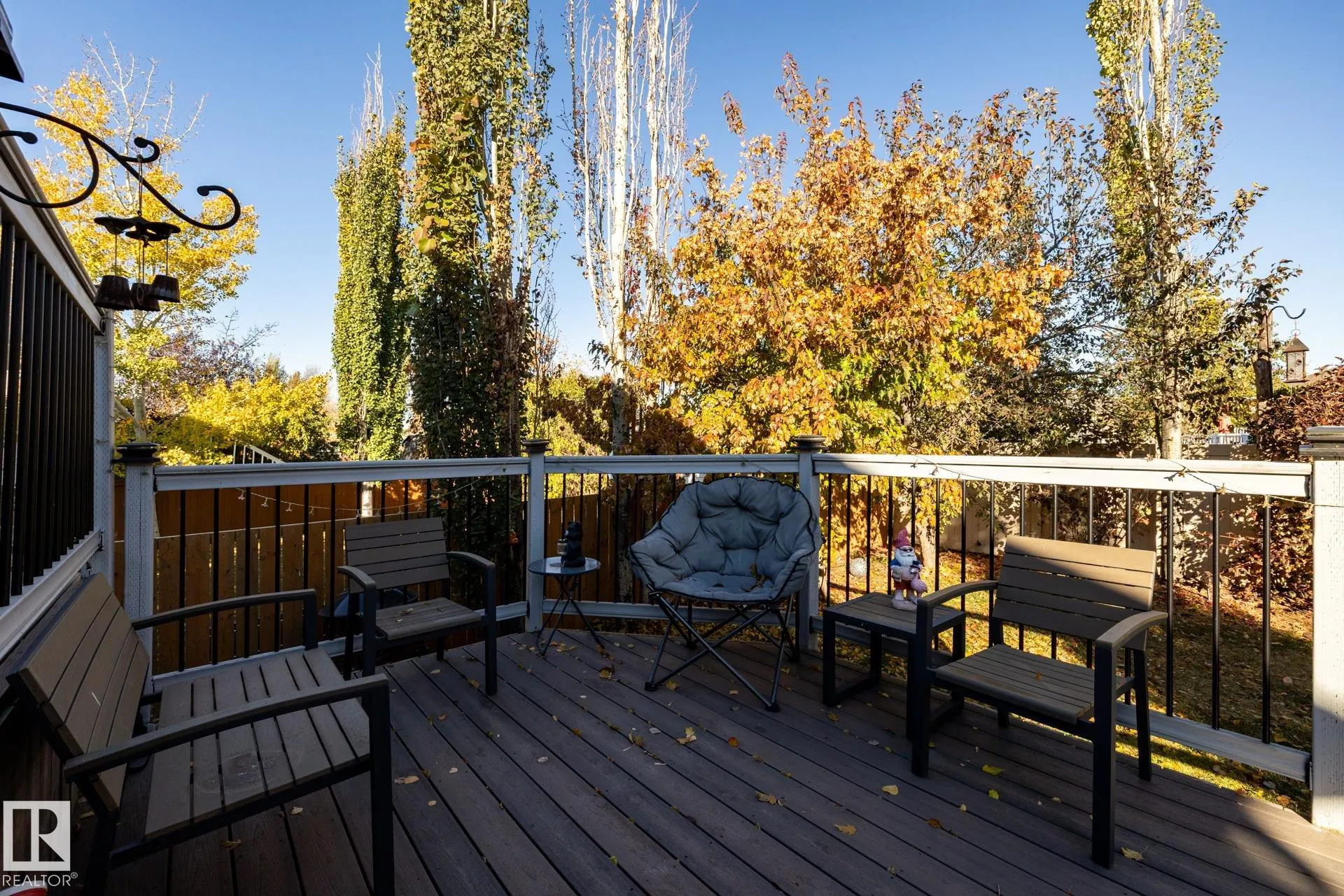 40 DEER PARK Boulevard