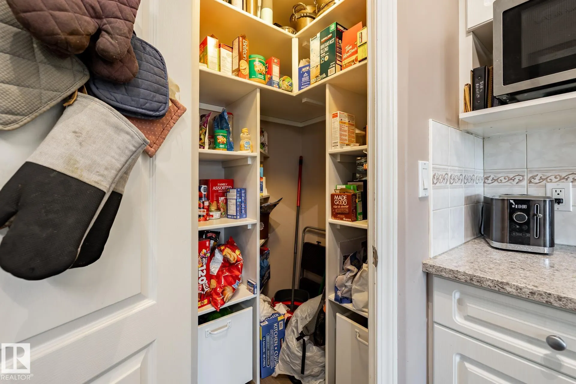 40 DEER PARK Boulevard