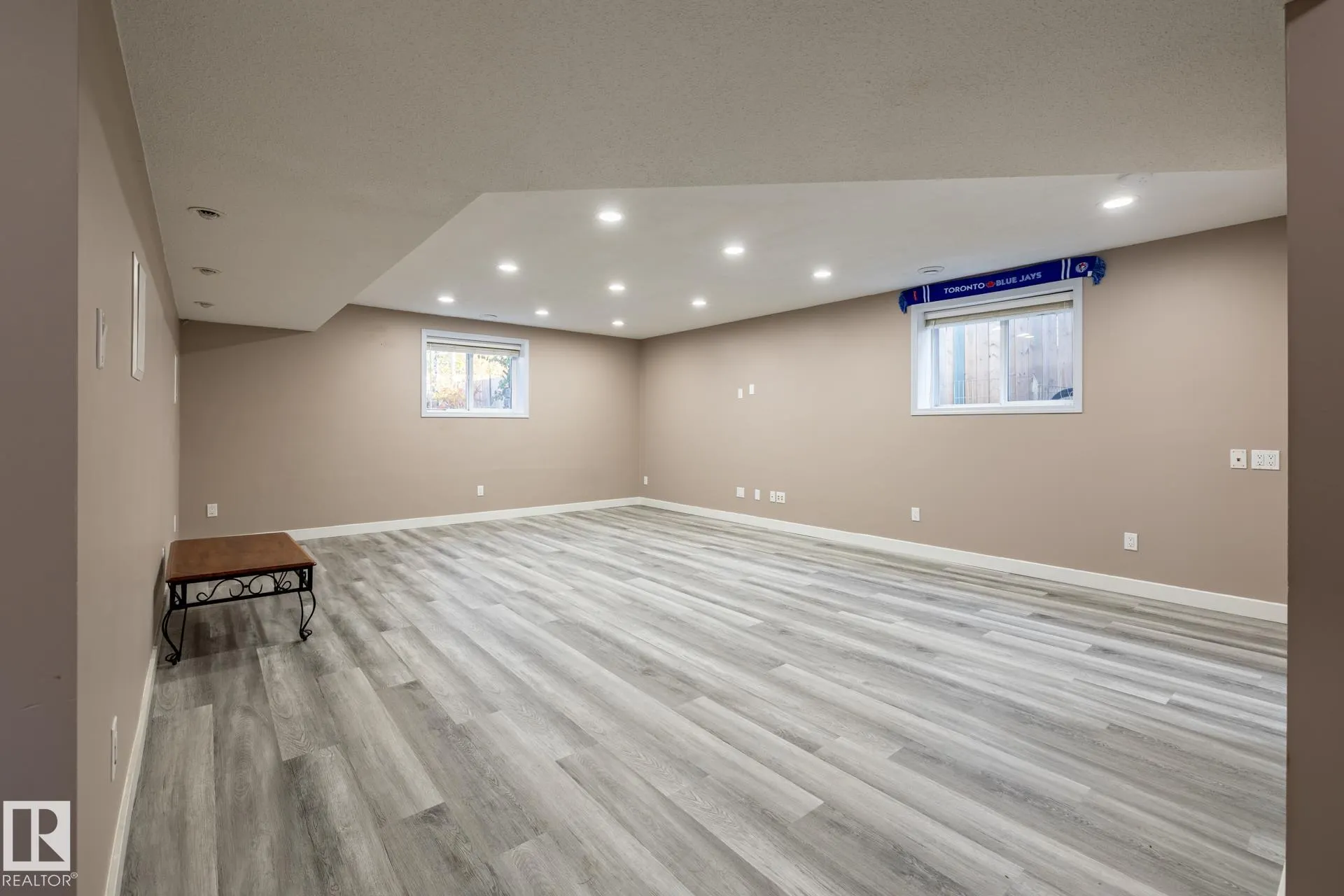 40 DEER PARK Boulevard