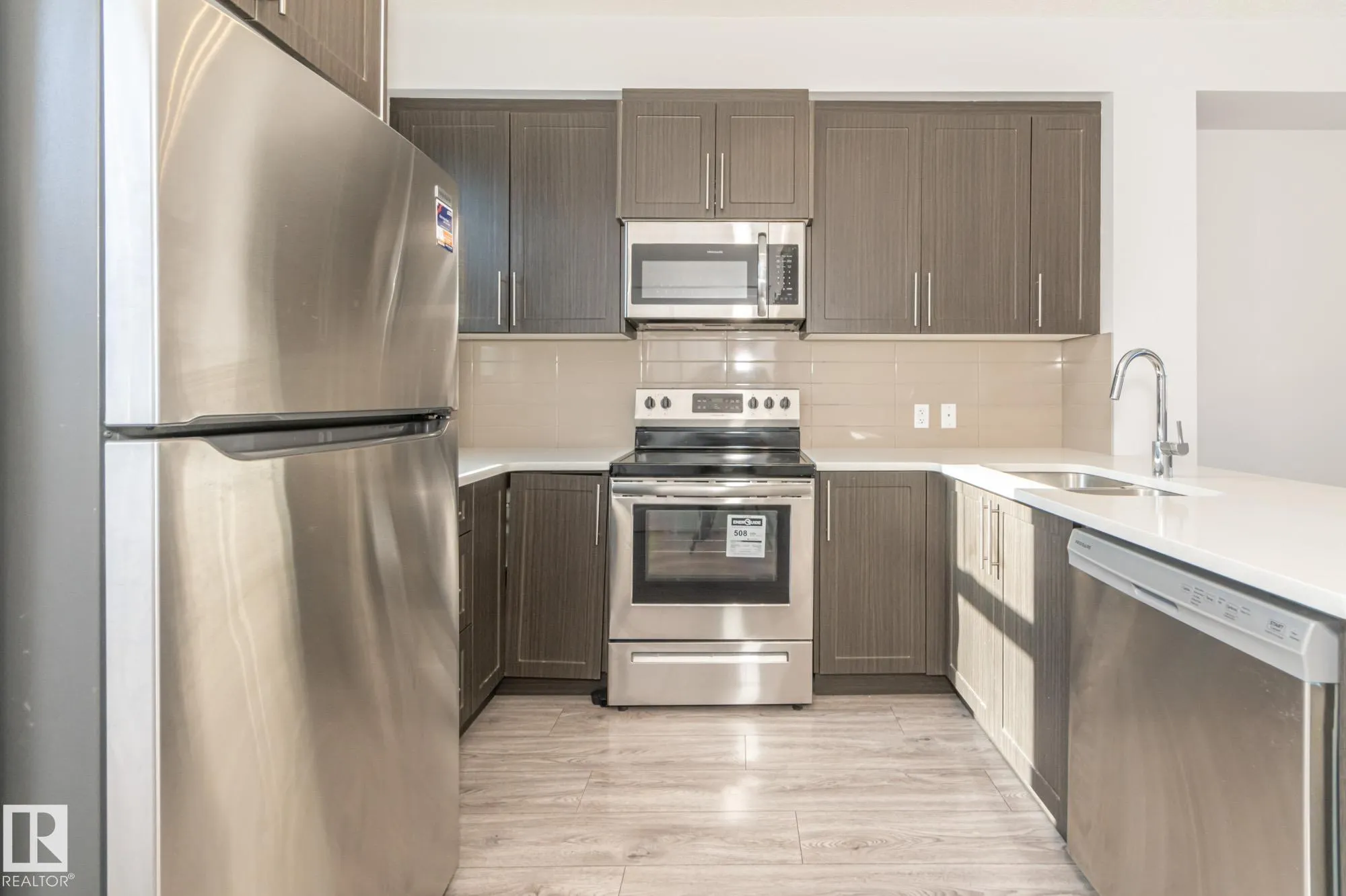 655 WATT Boulevard